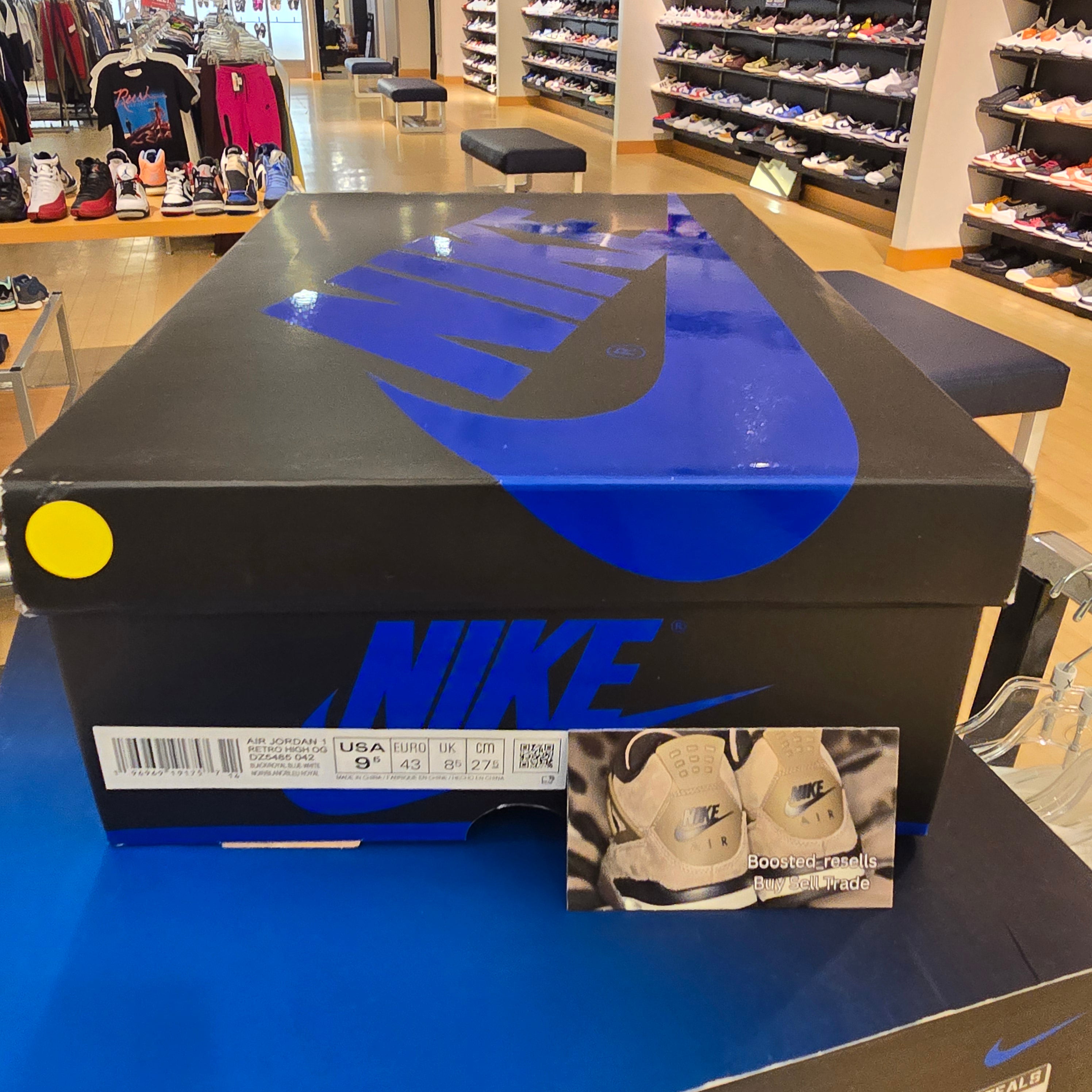 Jordan 1 Retro High OG Royal Reimagined SZ 9.5 USED
