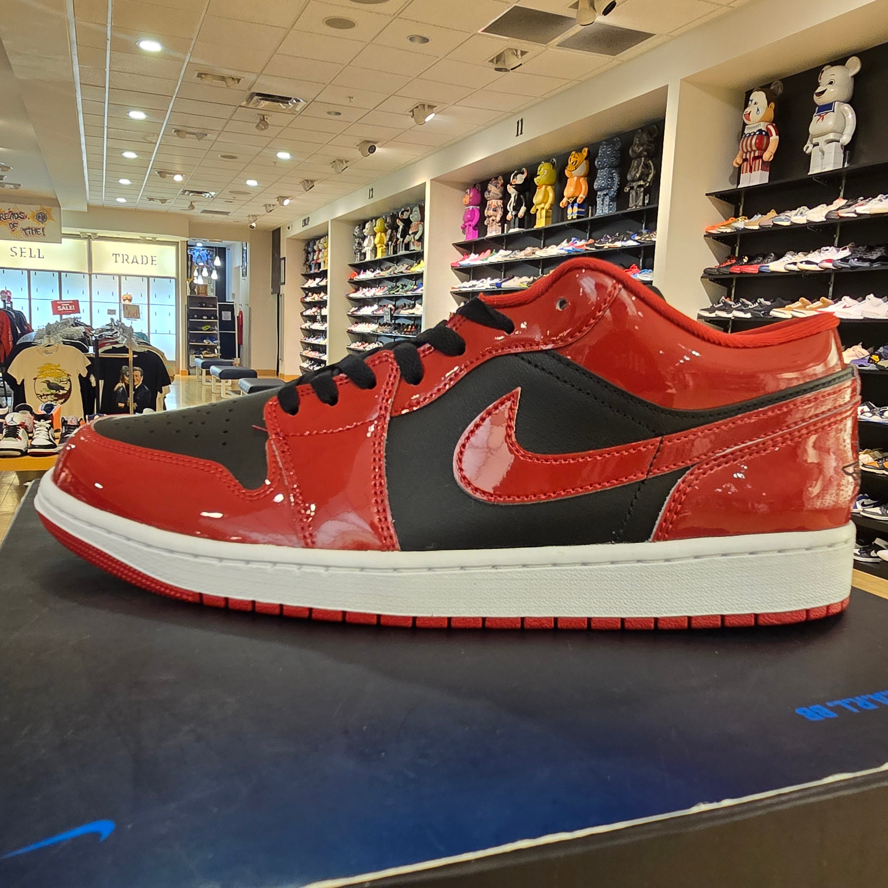Jordan 1 Low SE Patent Varsity Red Black SZ 8 MISSING LID