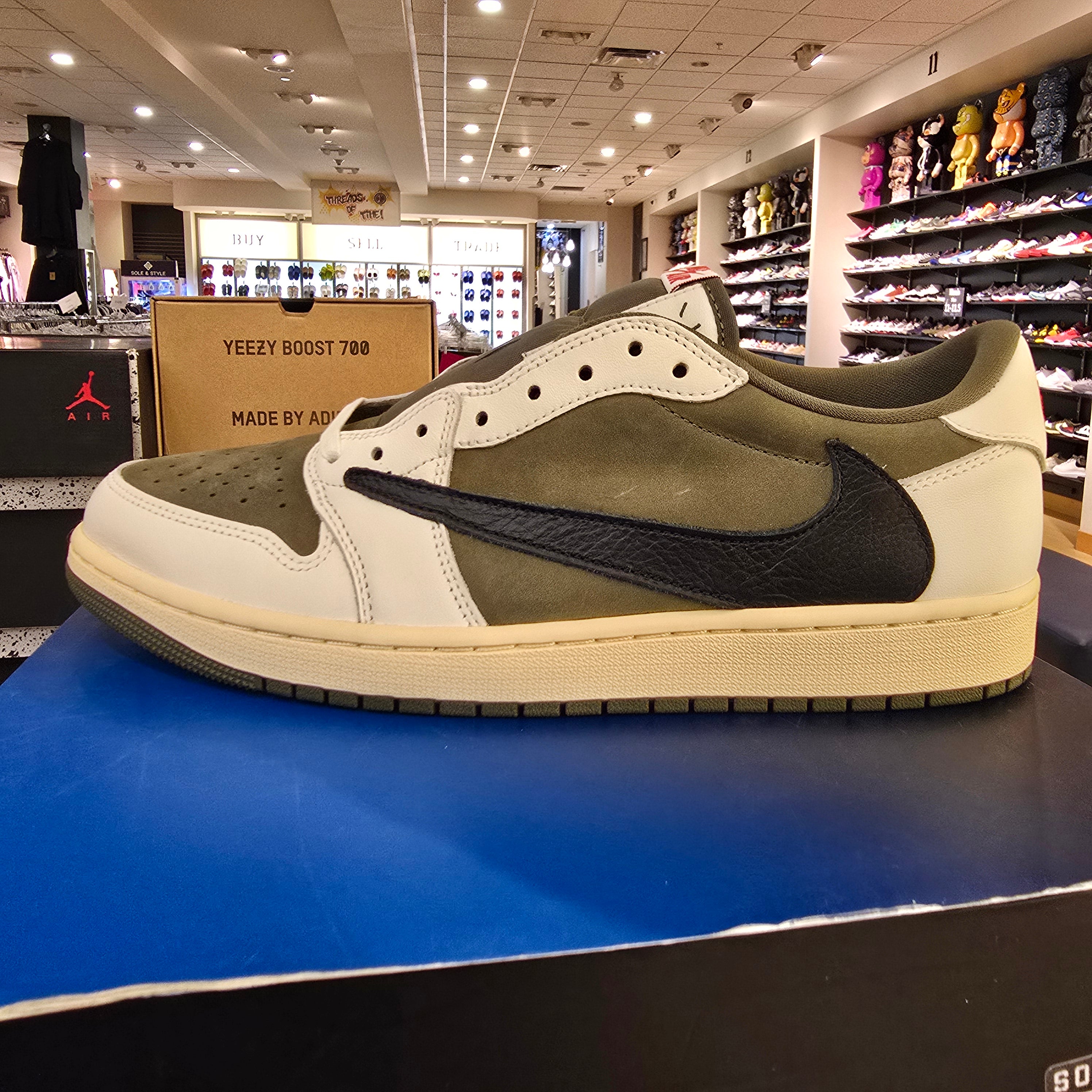 Jordan 1 Retro Low OG SP Travis Scott Medium Olive SZ 12