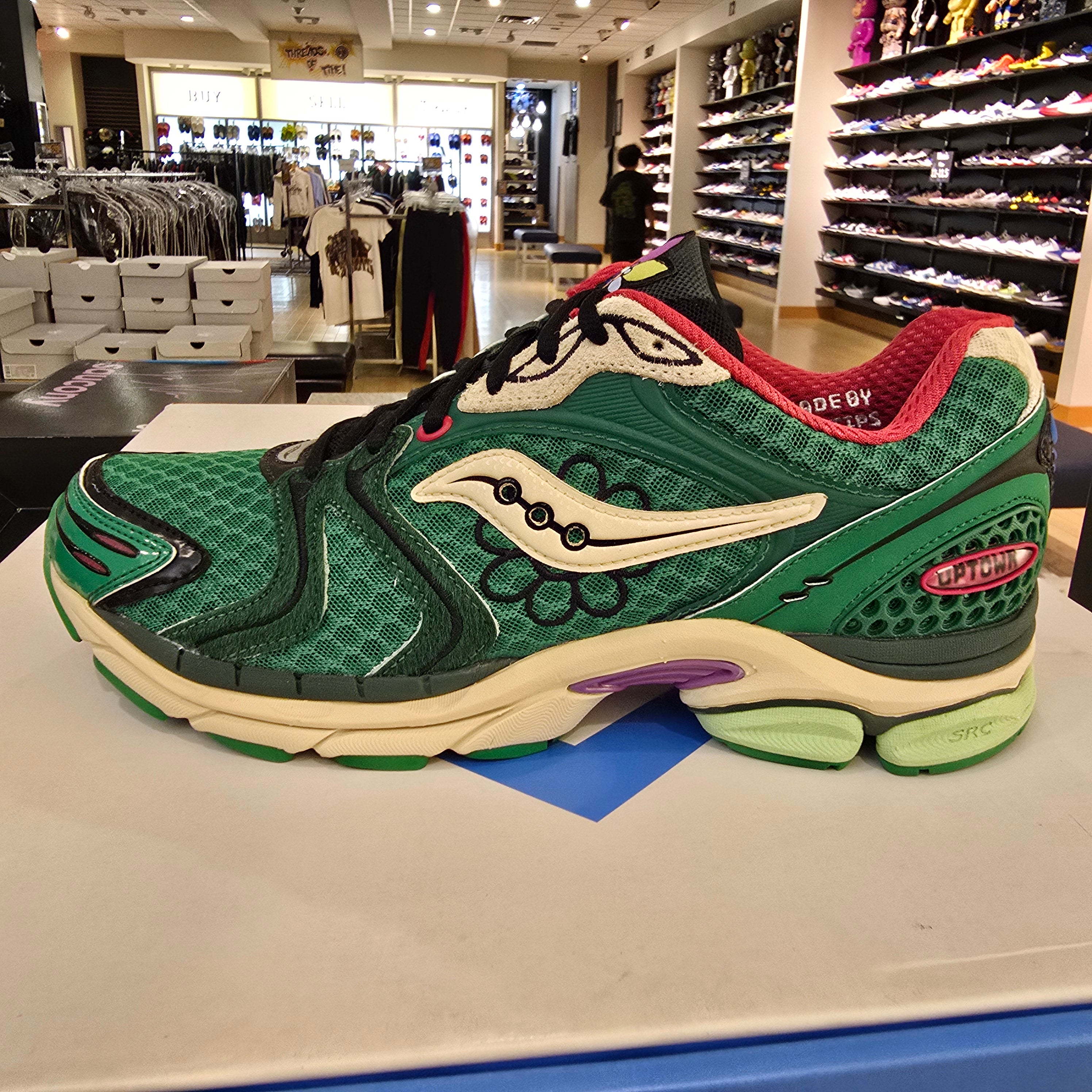 Saucony ProGrid Triumph 4 Jae Tips Flowers Grow Uptown Sugar Maple SZ 10
