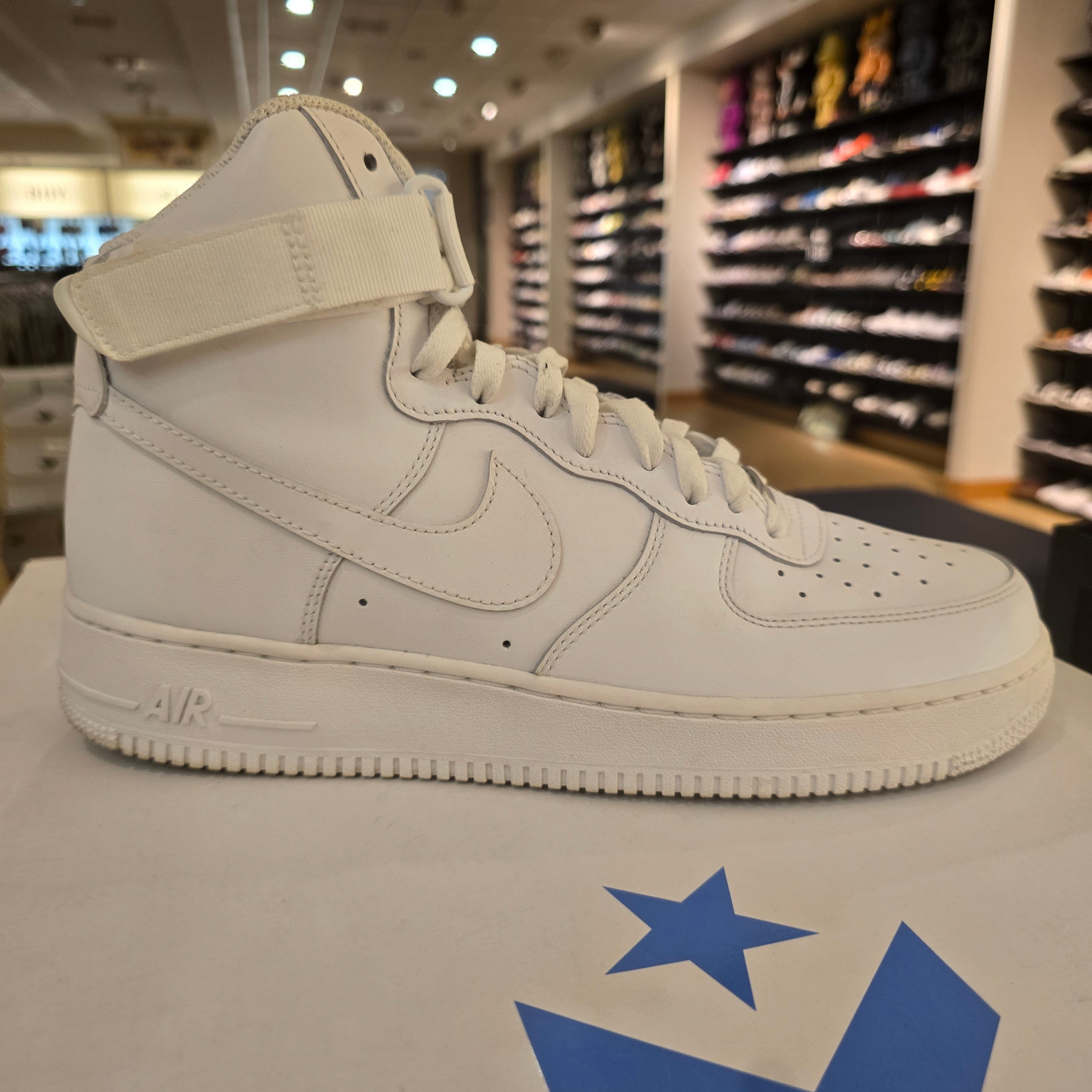 Nike Air Force 1 High 07 Triple White SZ 12 USED