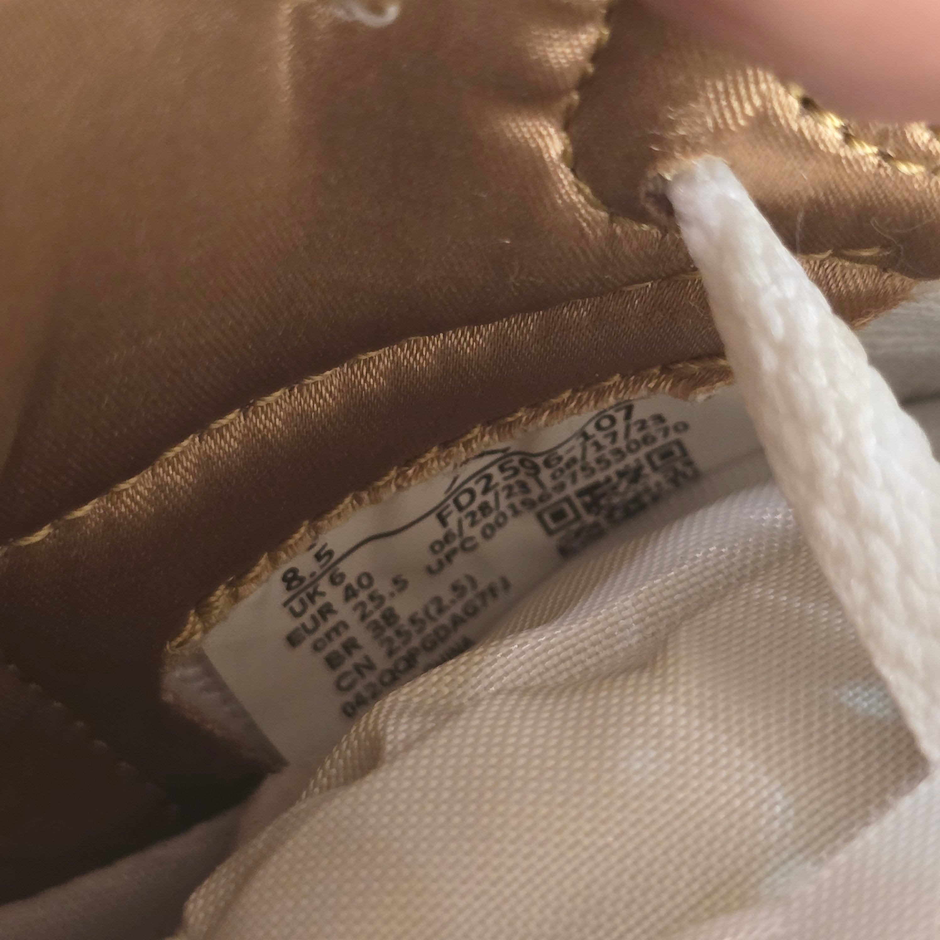 Jordan 1 Retro High OG Metallic Gold (Women's) SZ 8.5/7M USED NO BOX