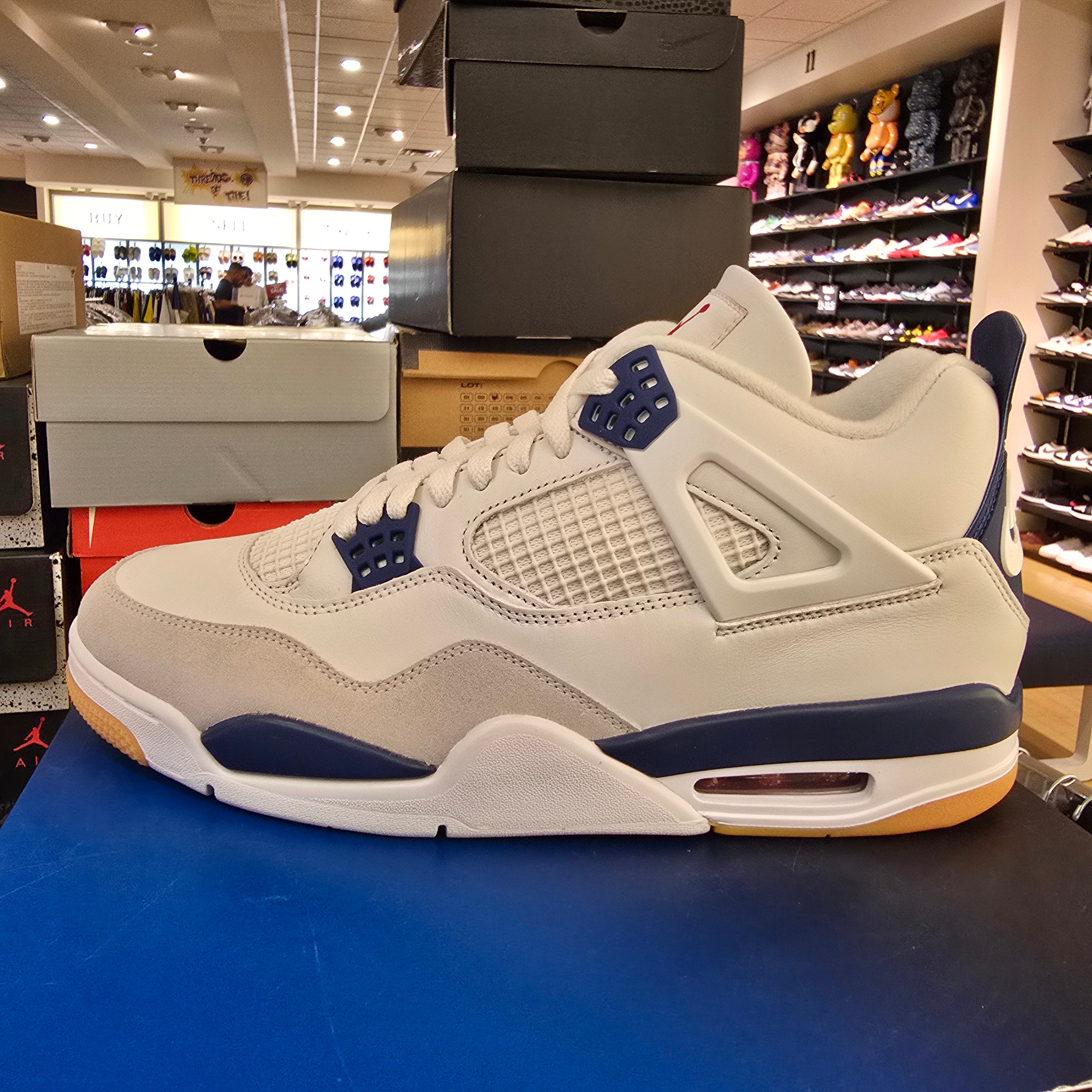 Jordan 4 Retro SB Navy SZ 12