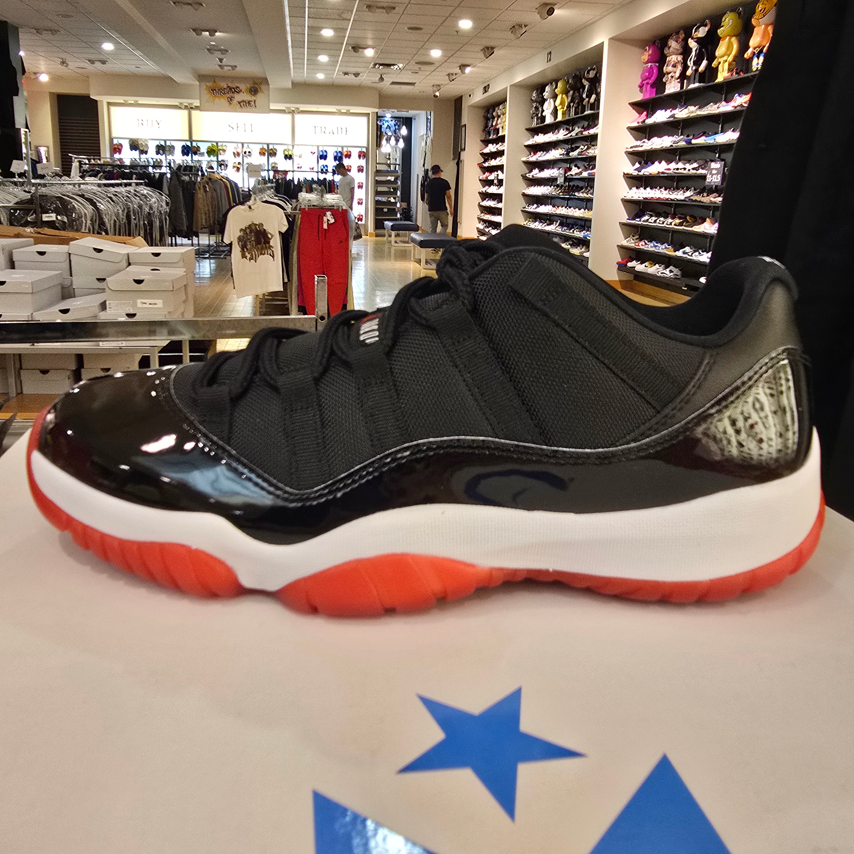 Jordan 11 Retro Low Bred (2025) SZ 11.5