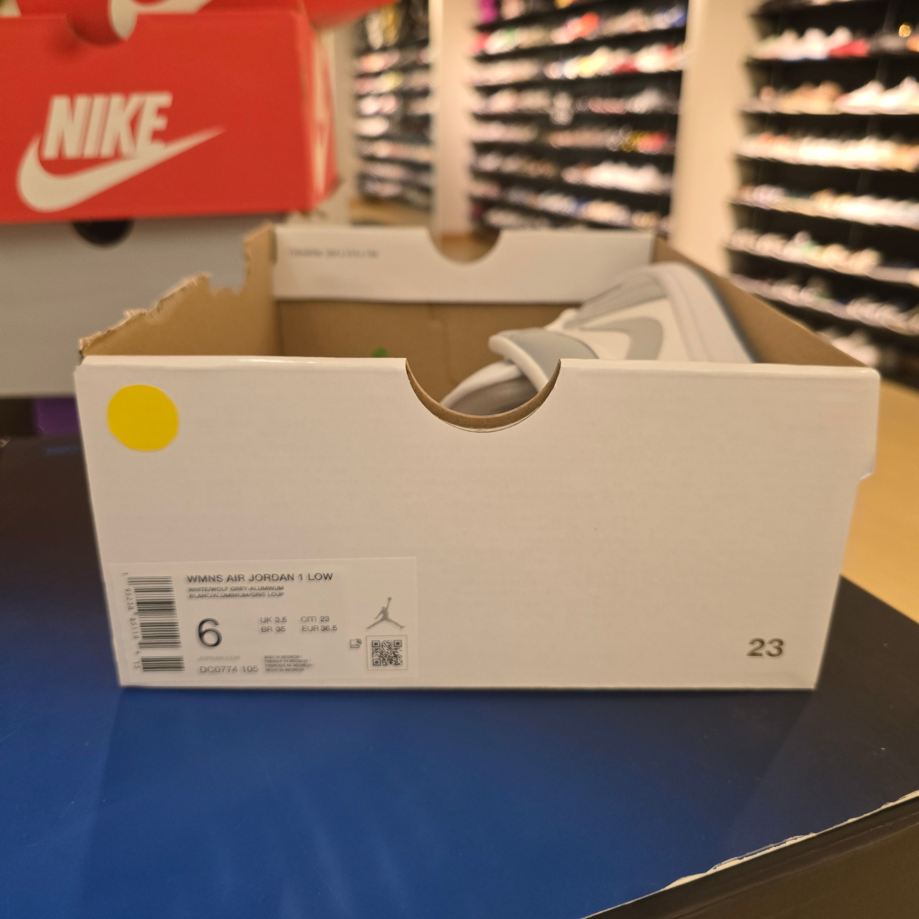 Jordan 1 Low Wolf Grey (Women's) SZ 6/4.5M MISSING LID