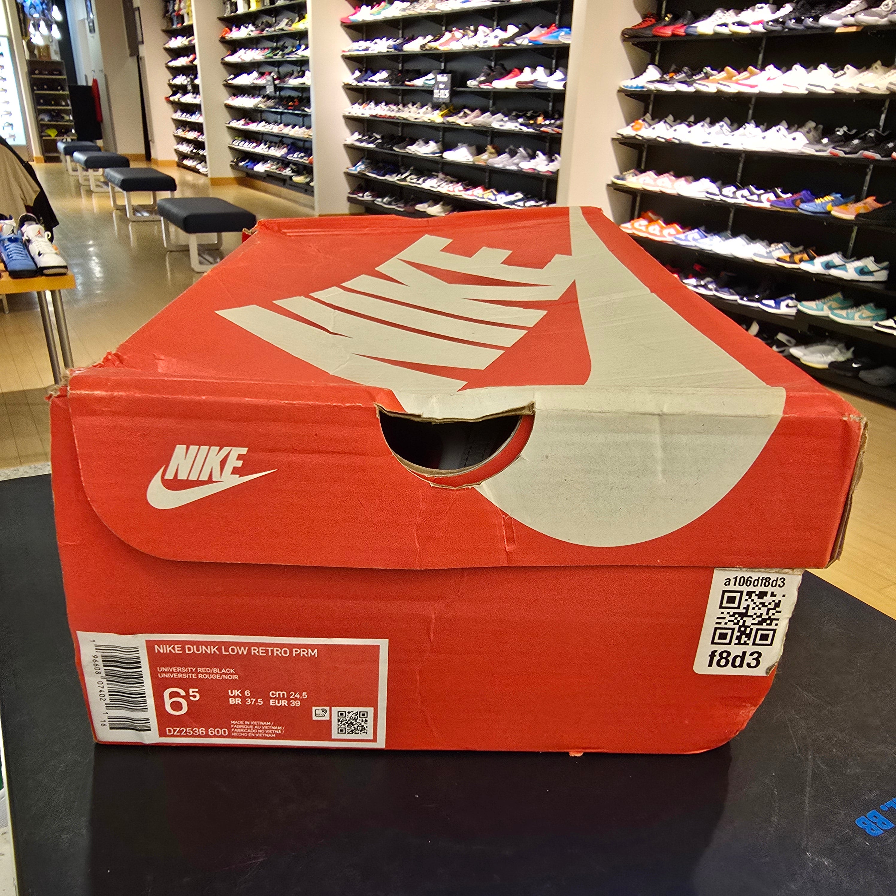 Nike Dunk Low Chicago Split SZ 6.5 USED