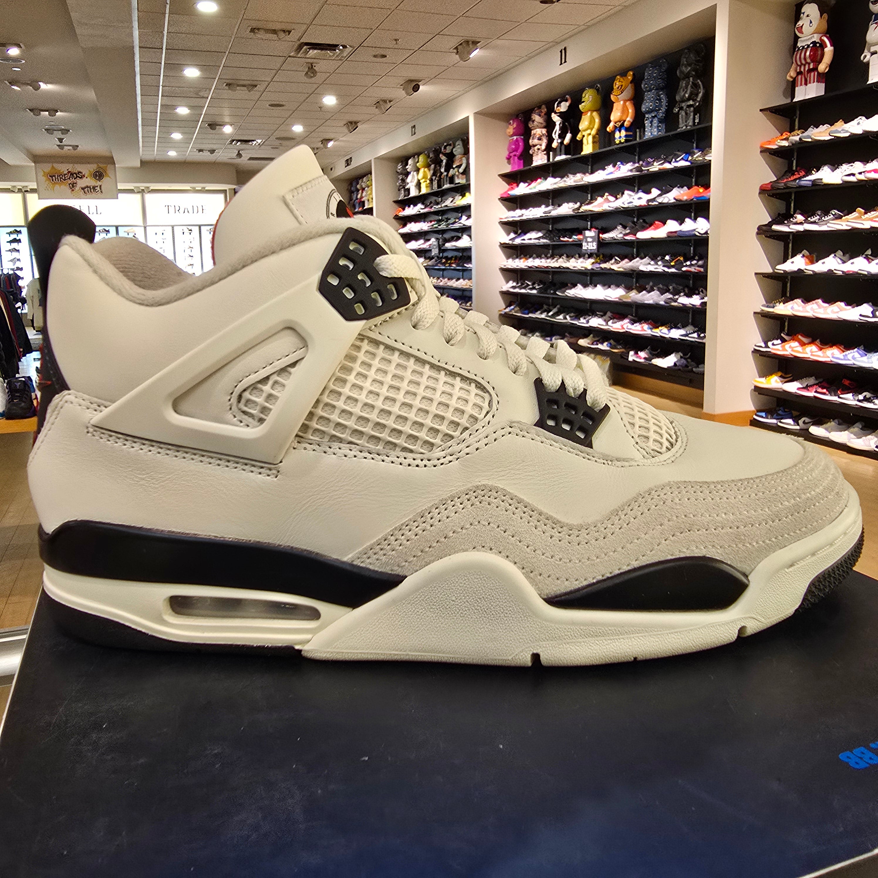 Jordan 4 Retro Flight Club SZ 12 USED