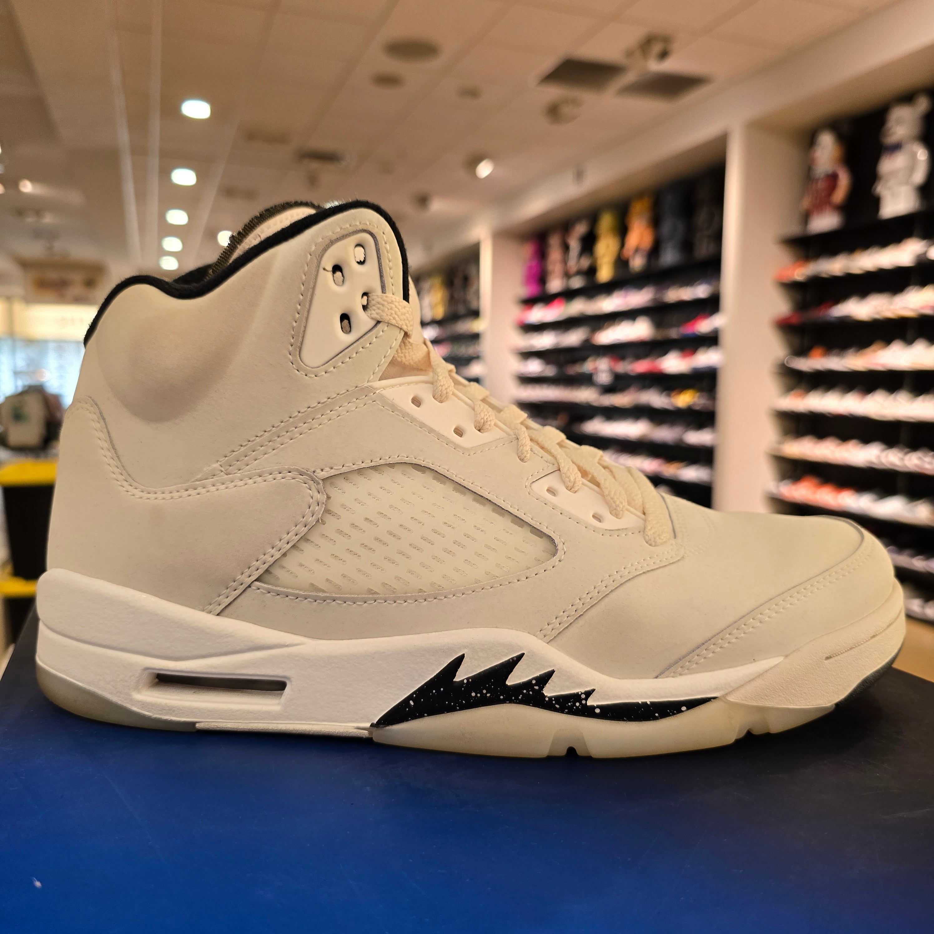 Jordan 5 Retro SE Sail SZ 9.5 USED