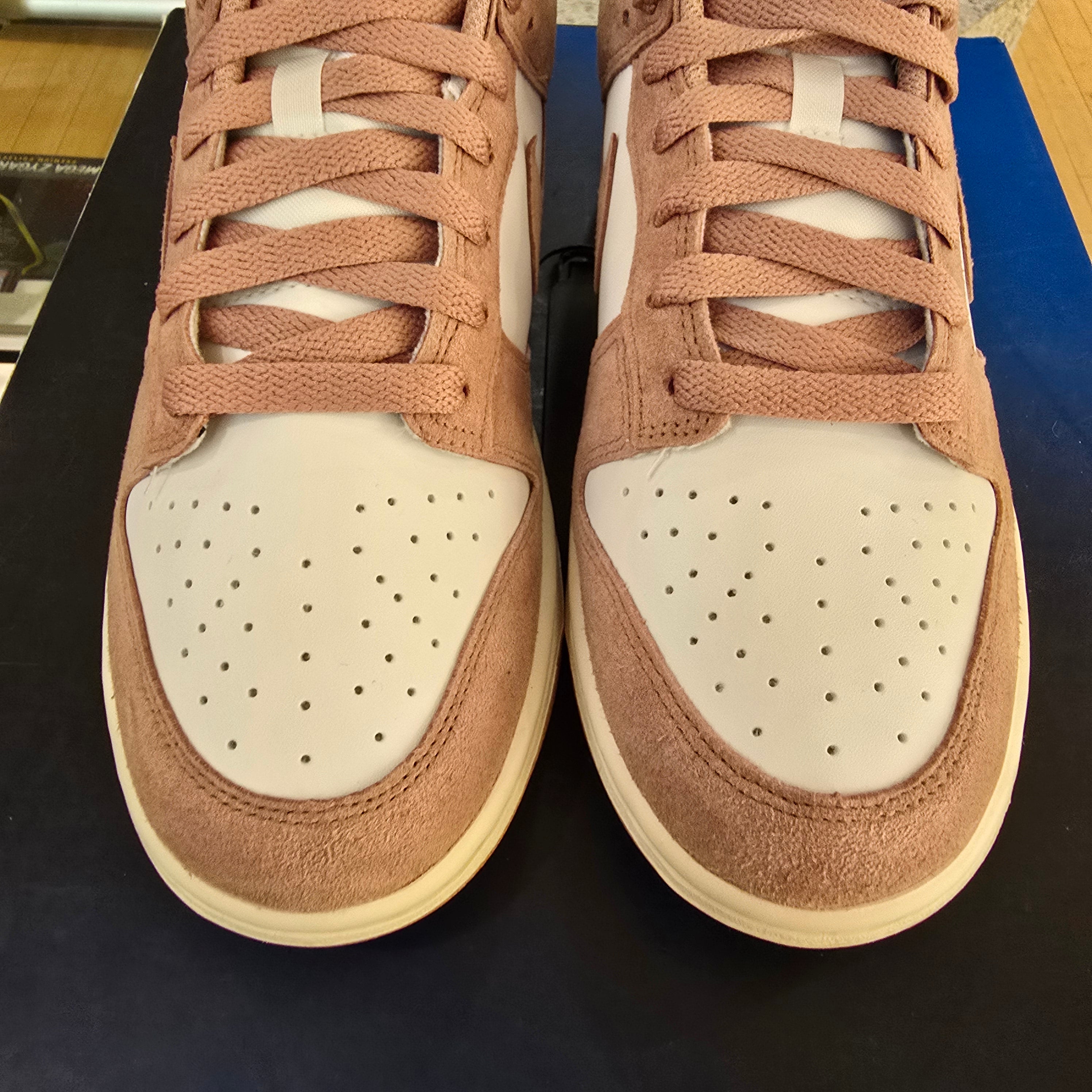 Nike Dunk Low Rose Whisper Gold Mini Swoosh (Women's) SZ 10/8.5M MISSING LID