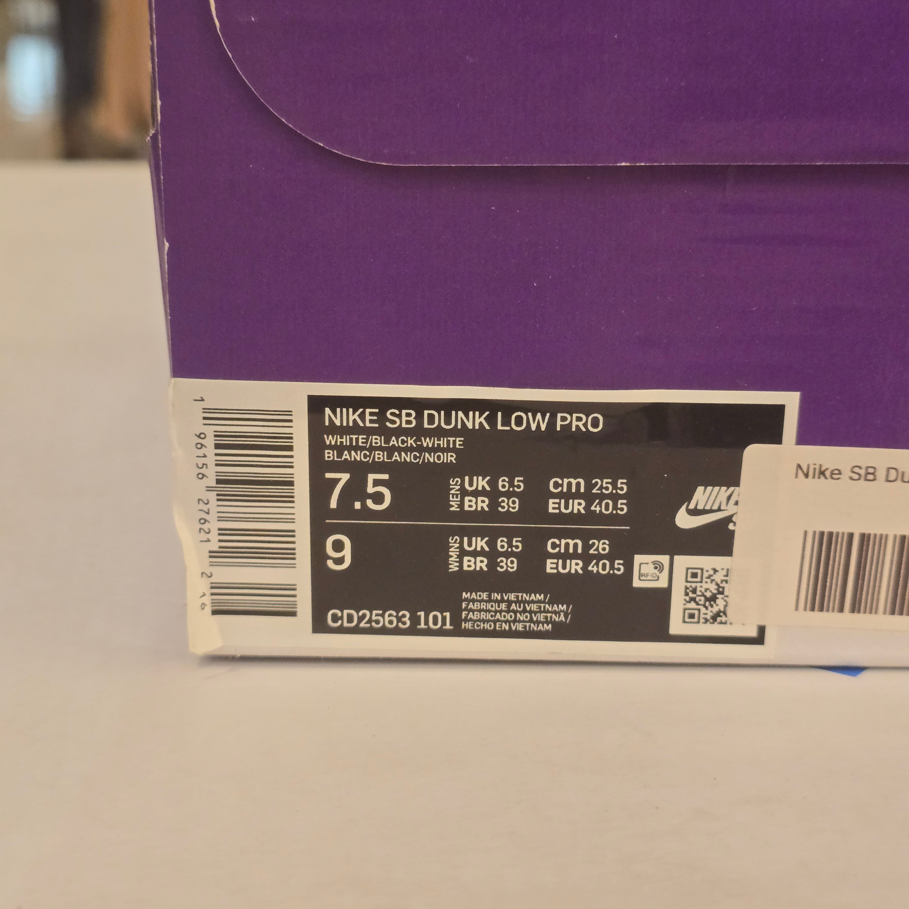 Nike SB Dunk Low Pro White Gum SZ 7.5