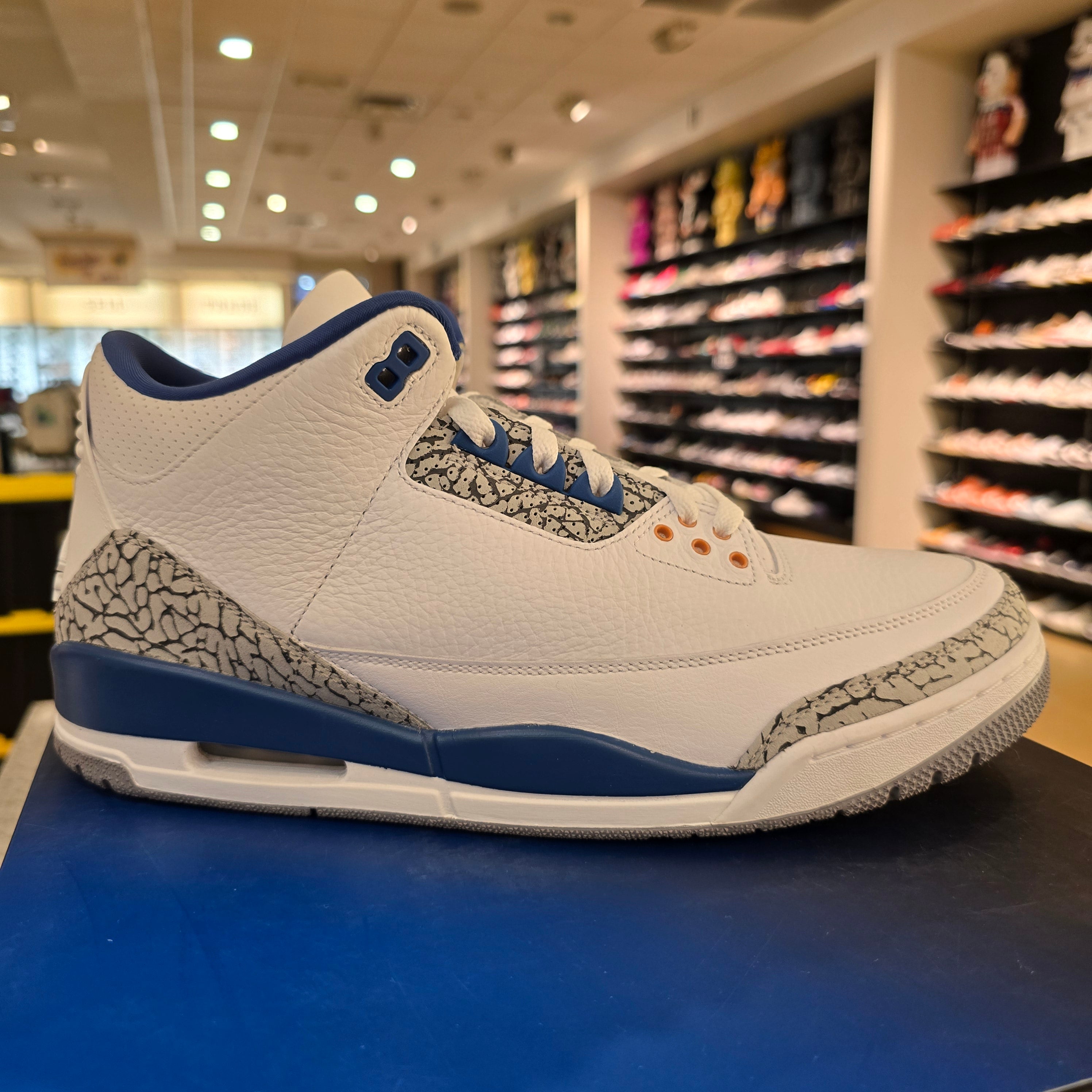 Jordan 3 Retro Wizards SZ 11.5 USED