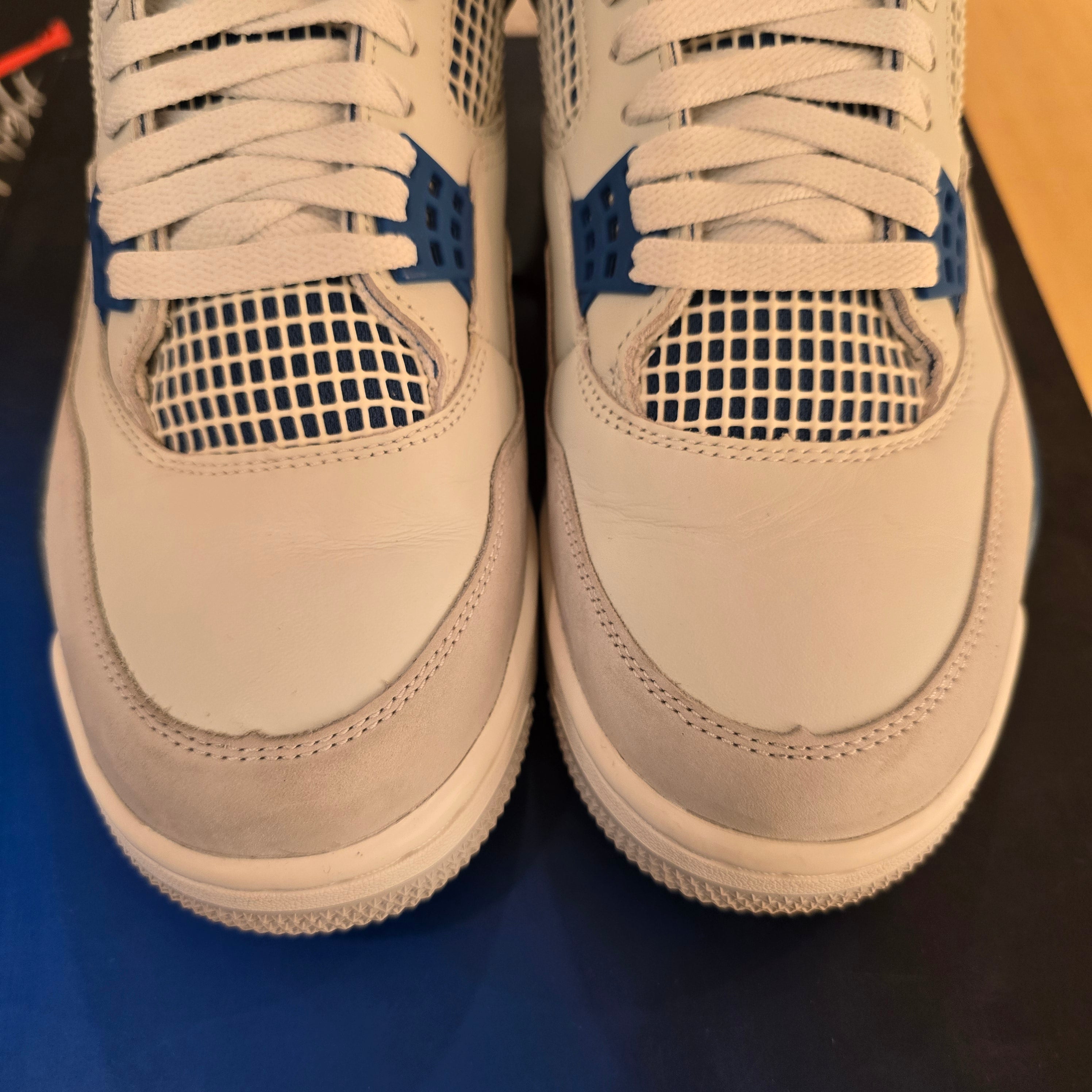 Jordan 4 Retro Military Blue 2024 SZ 11 USED