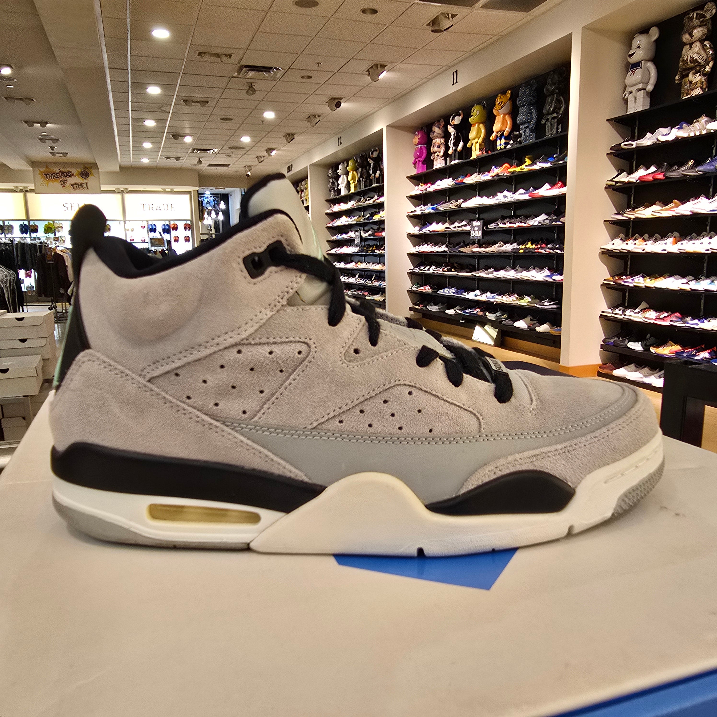 Jordan Son Of Mars Low Wolf Grey SZ 10 USED