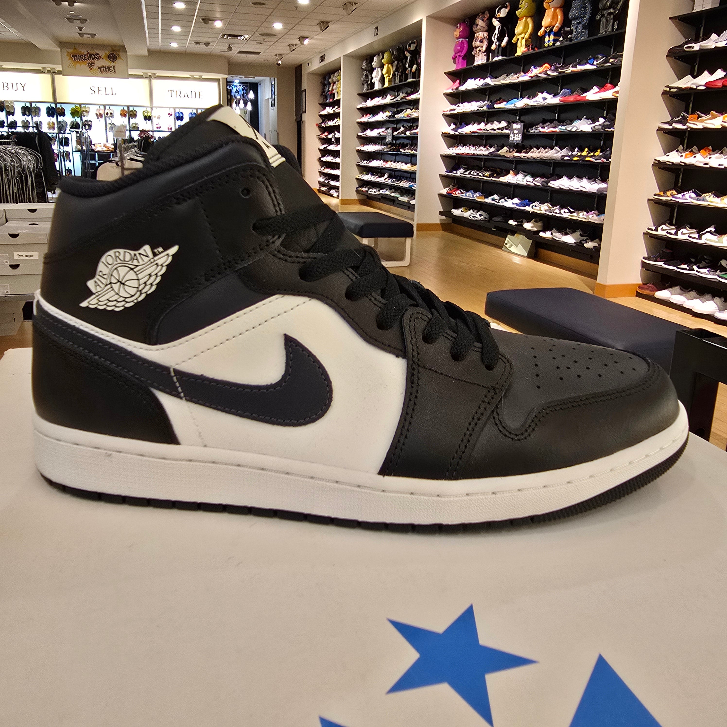 Jordan 1 Mid Off Noir Toe SZ 12 USED NO BOX