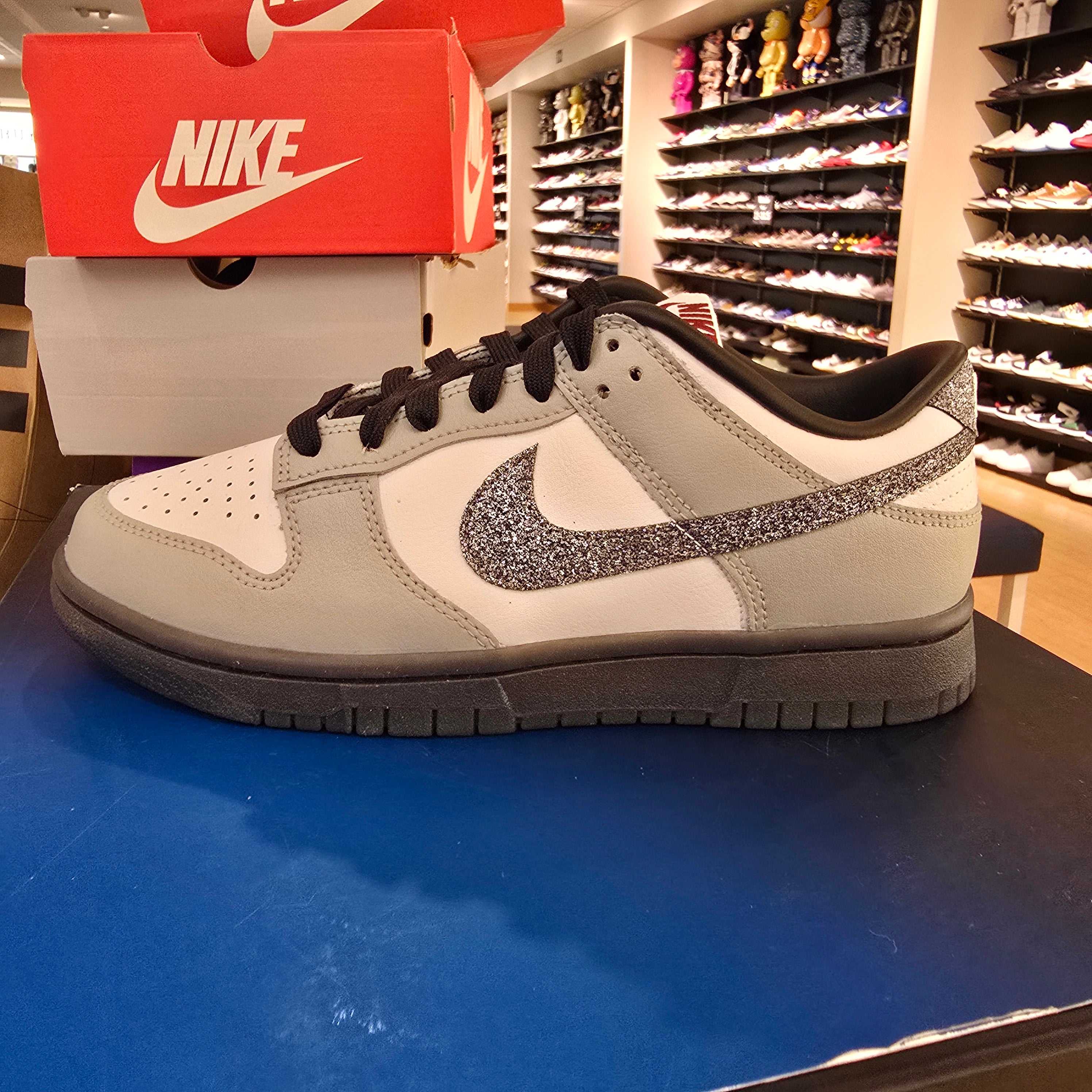 Nike Dunk Low LX Glitter Swoosh White Light Smoke Grey (Women's) SZ 7.5/6M MISSING LID
