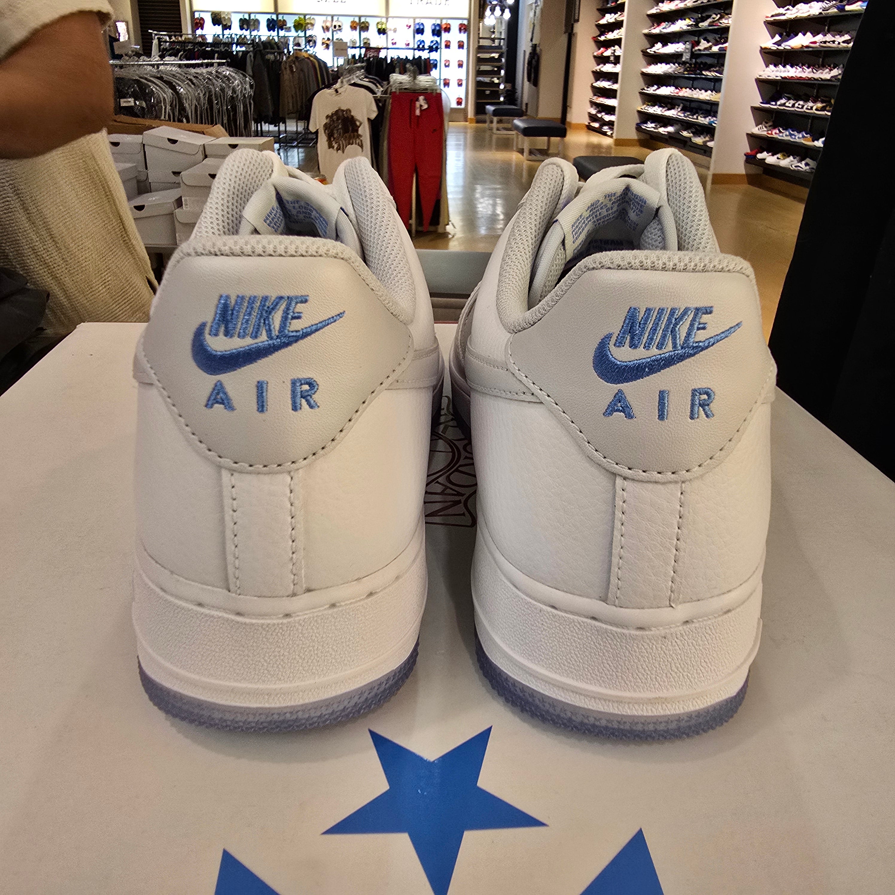 Nike Air Force 1 Low Invisible Women 2.0 SZ 10.5