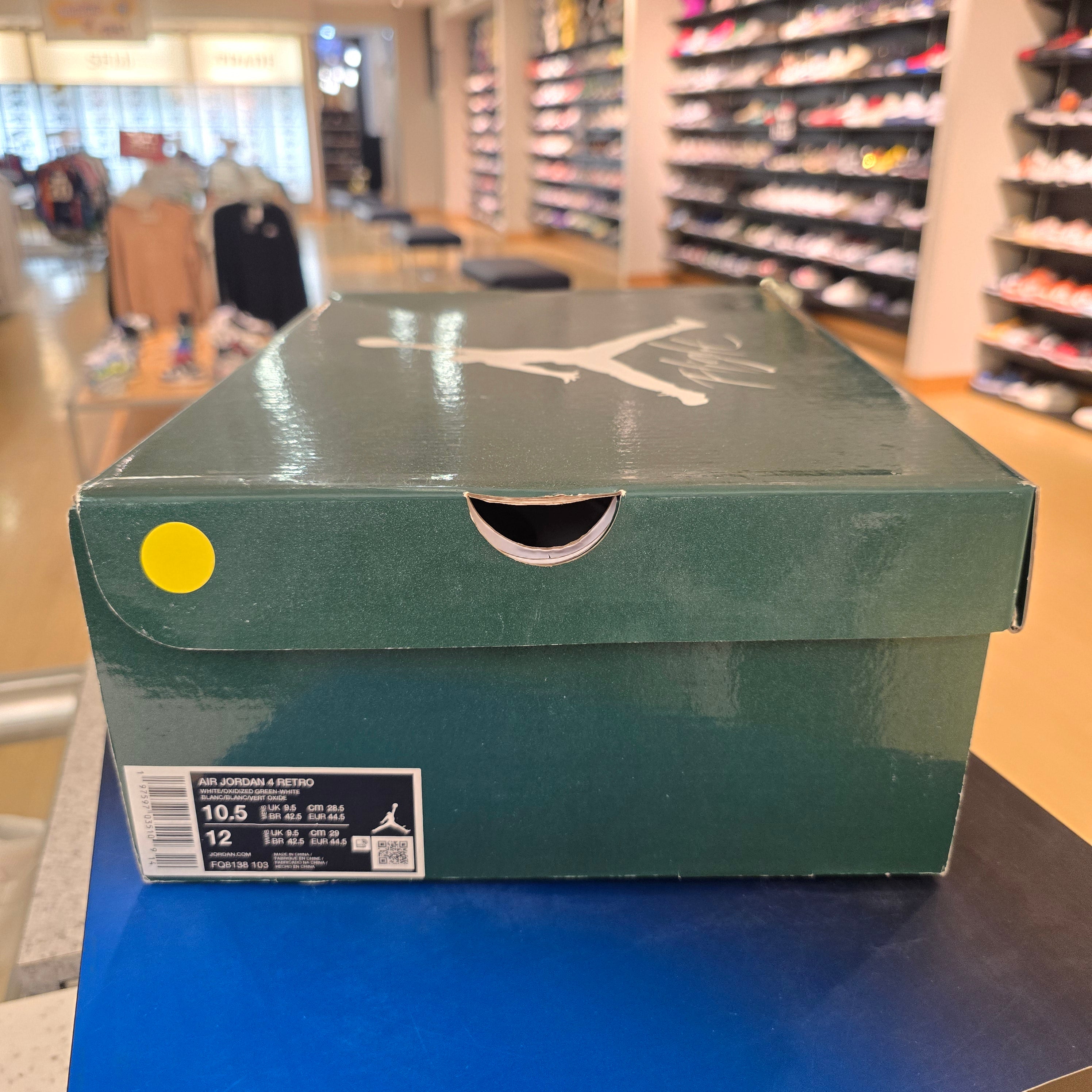 Jordan 4 Retro Oxidized Green SZ 10.5 USED