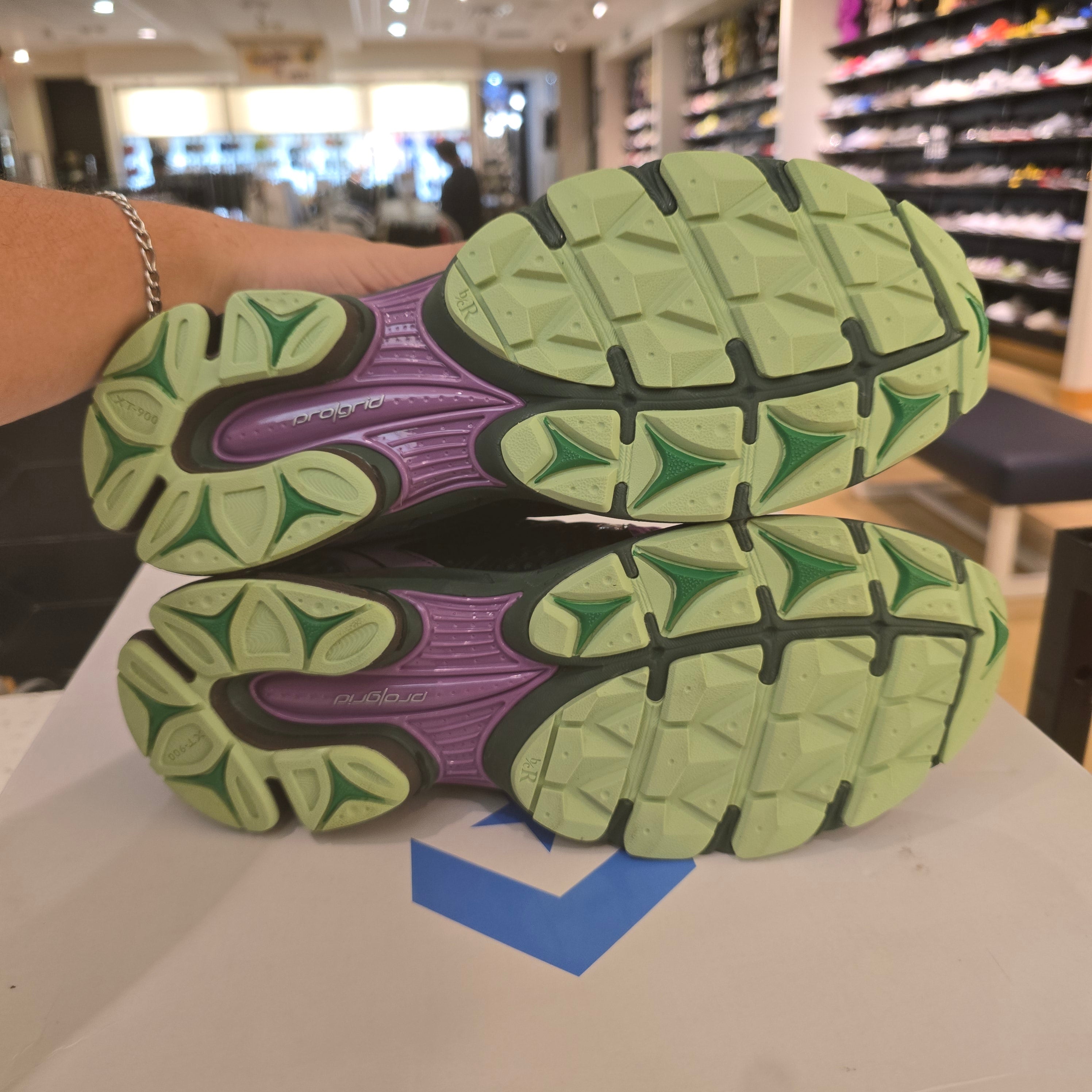 Saucony ProGrid Triumph 4 Jae Tips Flowers Grow Uptown Perilla SZ 10