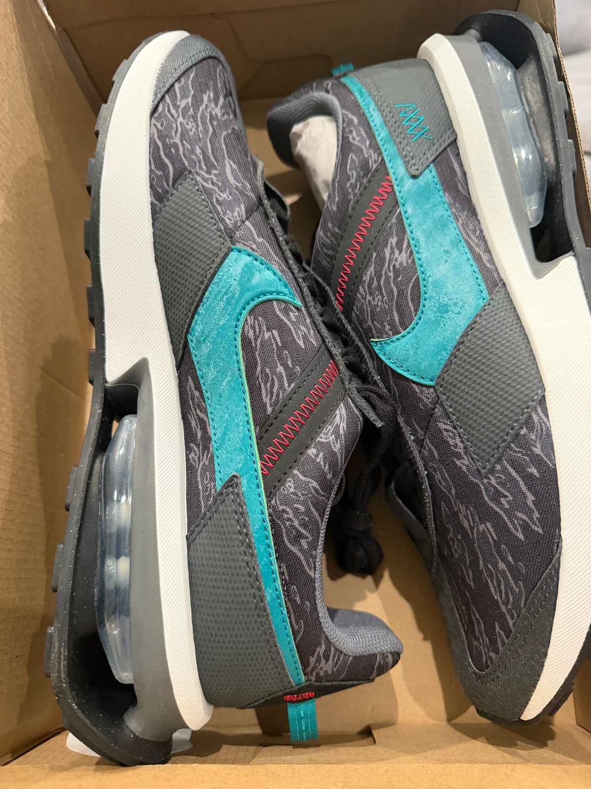Nike Air Max Pre-Day Black Freshwater
