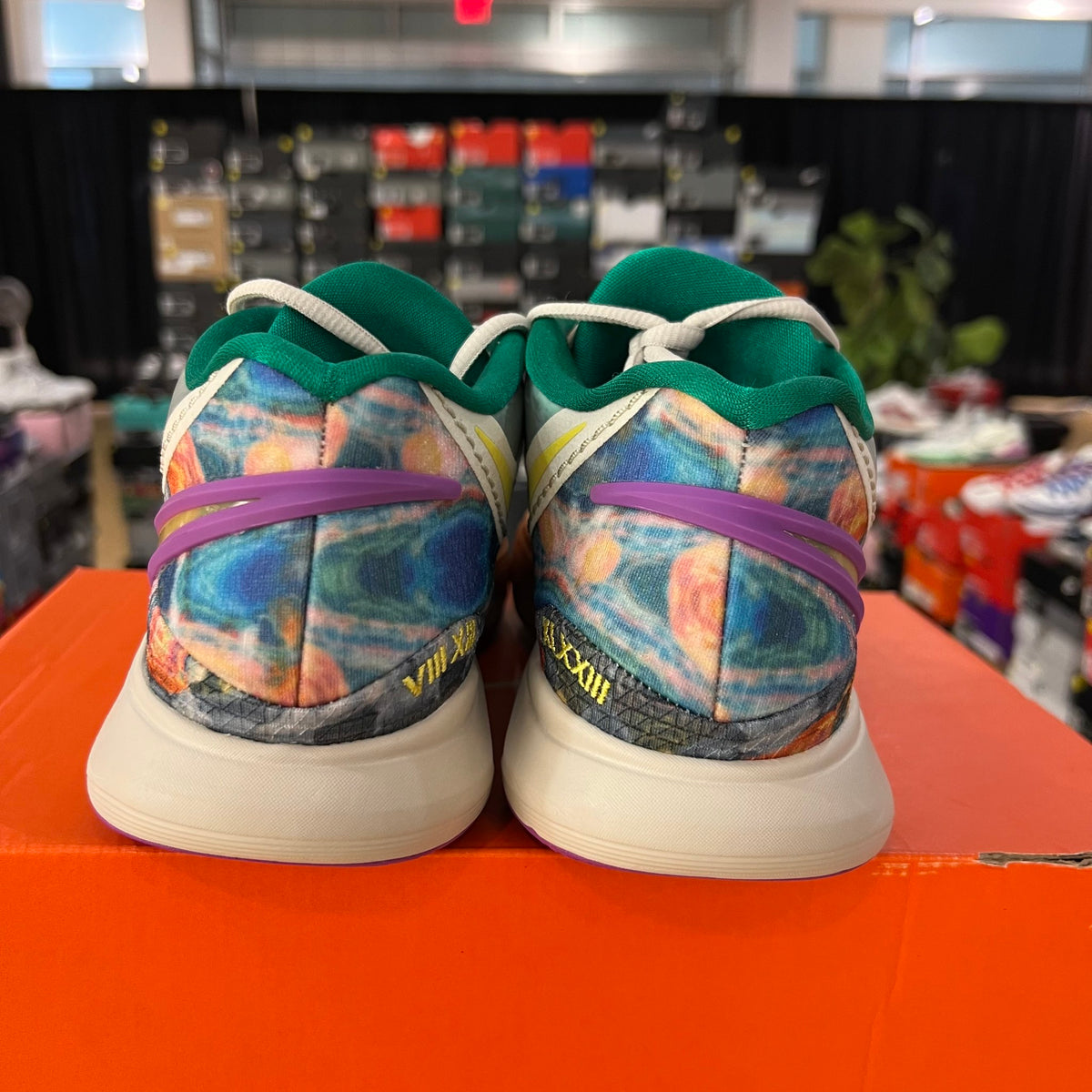 Nike Kyrie 8 Circle Of Life used rep box