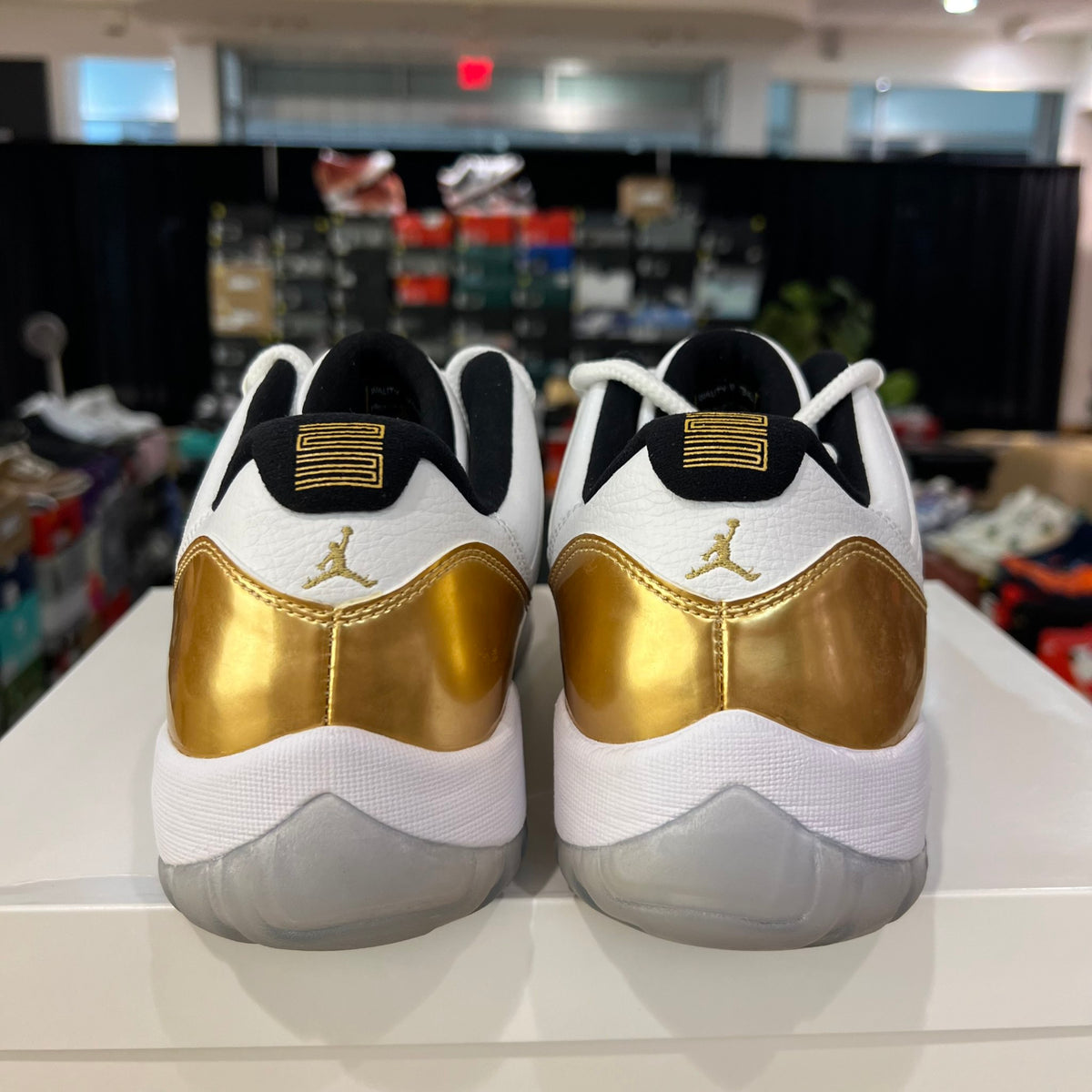 Jordan 11 Retro Low Closing Ceremony used rep box