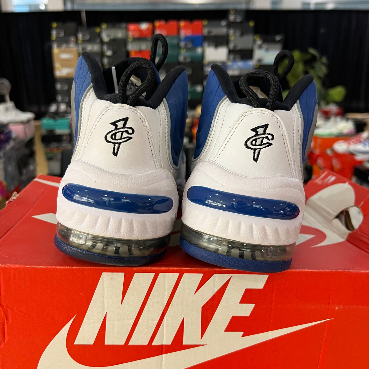 Nike Air Penny II Orlando (2015) used damaged box 