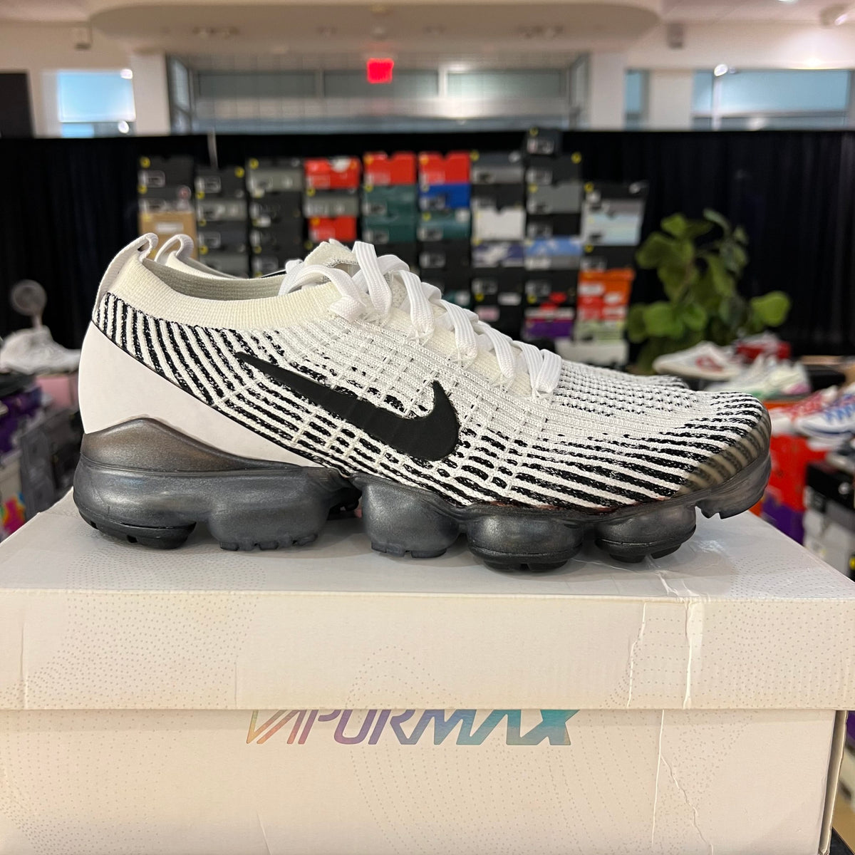 Nike Air VaporMax Flyknit 3 Zebra used b grade 