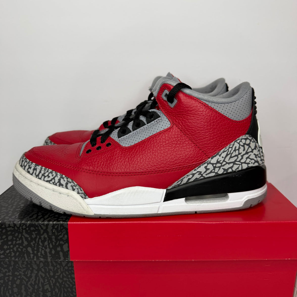 Jordan 3 Retro SE Unite (Used)