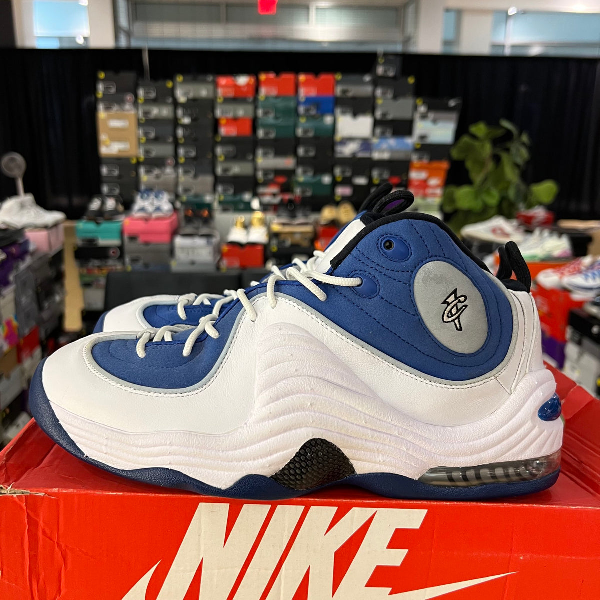 Nike Air Penny II Orlando (2015) used damaged box 
