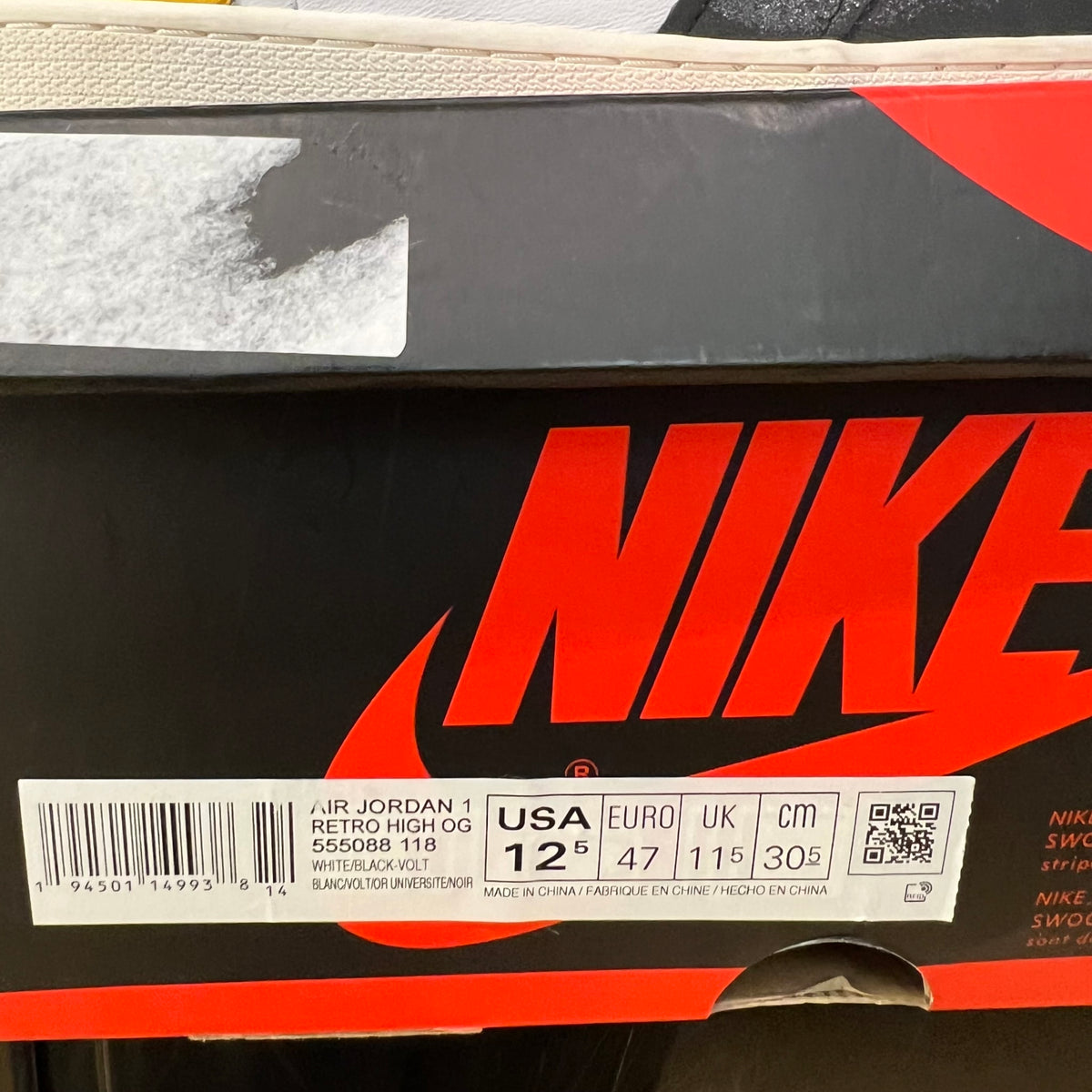 Jordan 1 Retro High White Black Volt University Gold used
