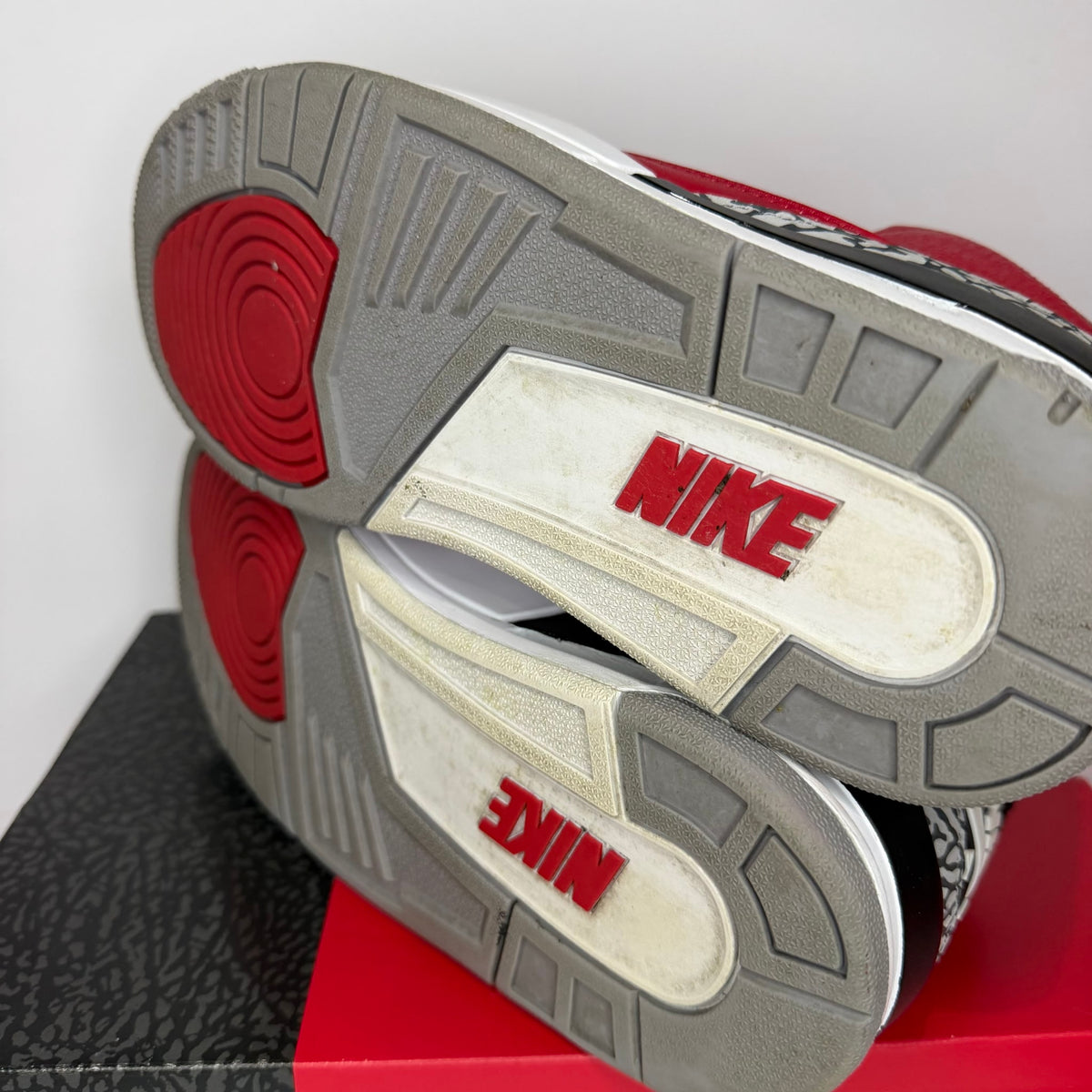 Jordan 3 Retro SE Unite (Used)