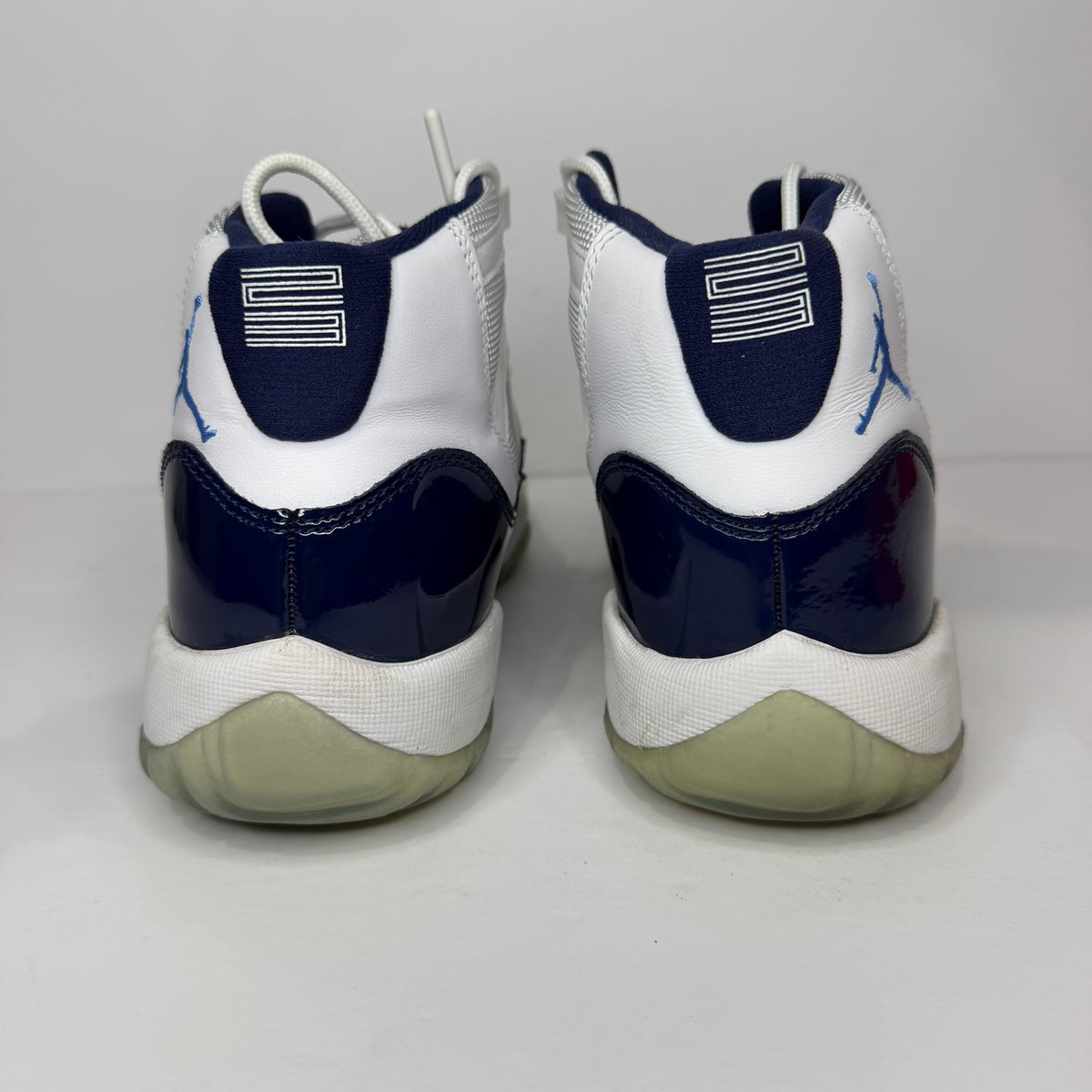 Jordan 11 Retro UNC Win Like 82 (used no box)