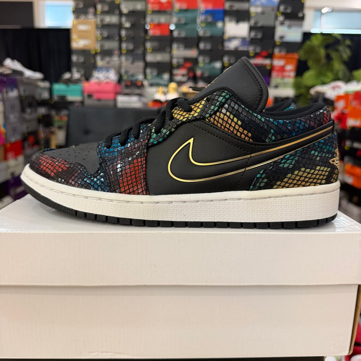 Jordan 1 Low Multicolor Snakeskin (2020) (Women's) used