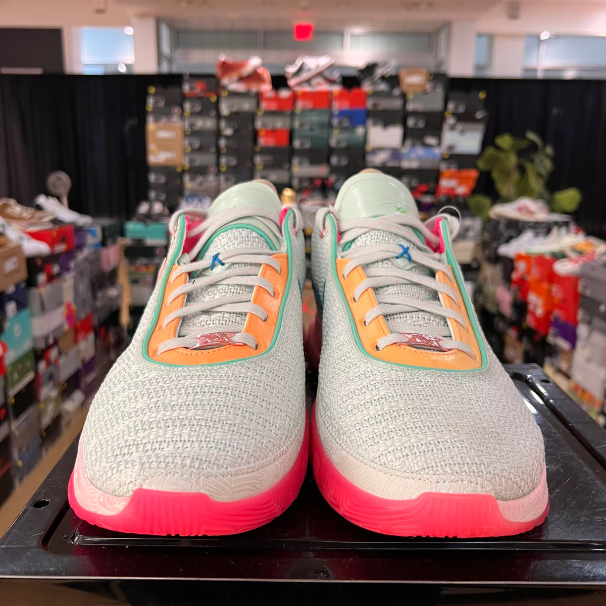 Nike LeBron 20 Time Machine used no box