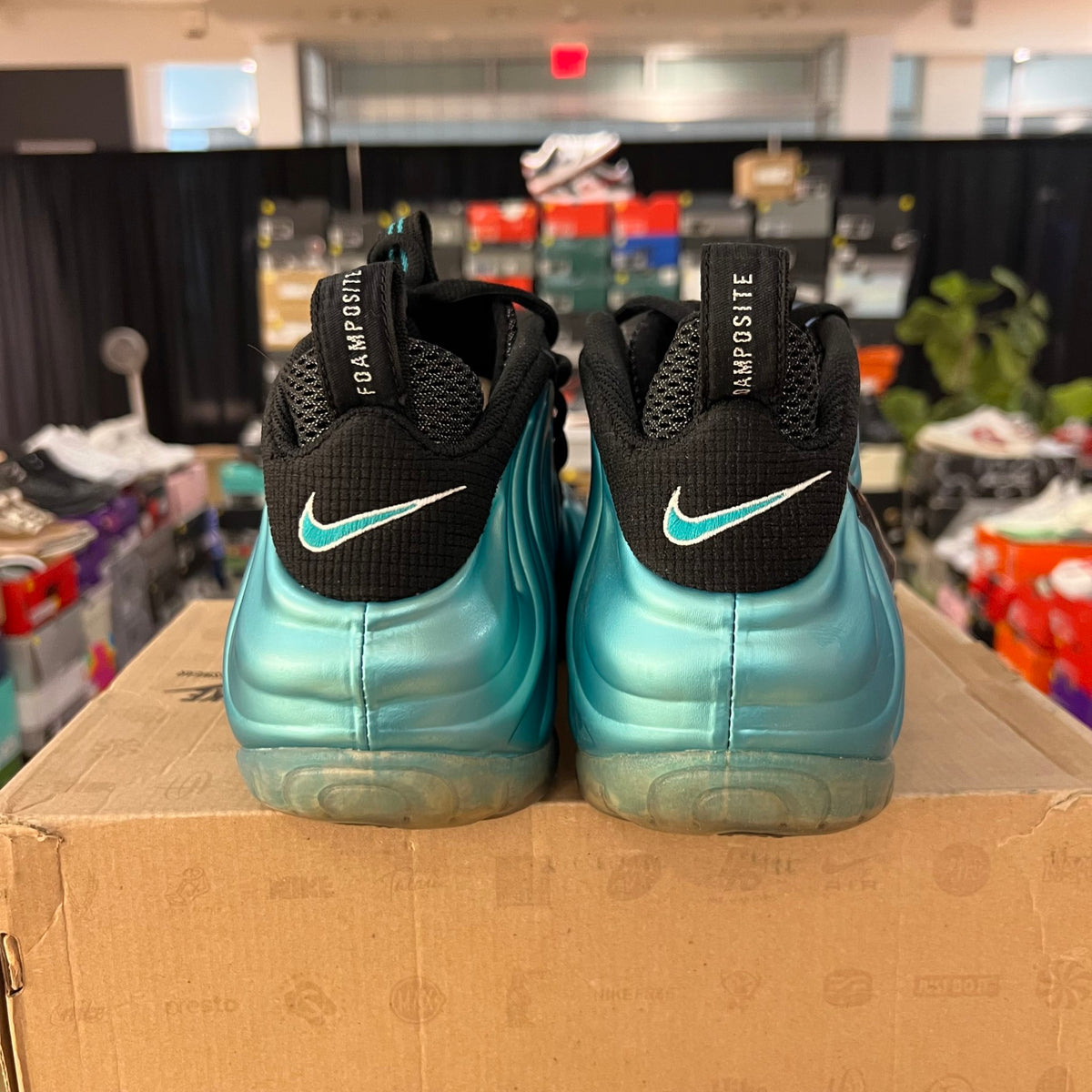 Nike Air Foamposite Pro Electric Blue used