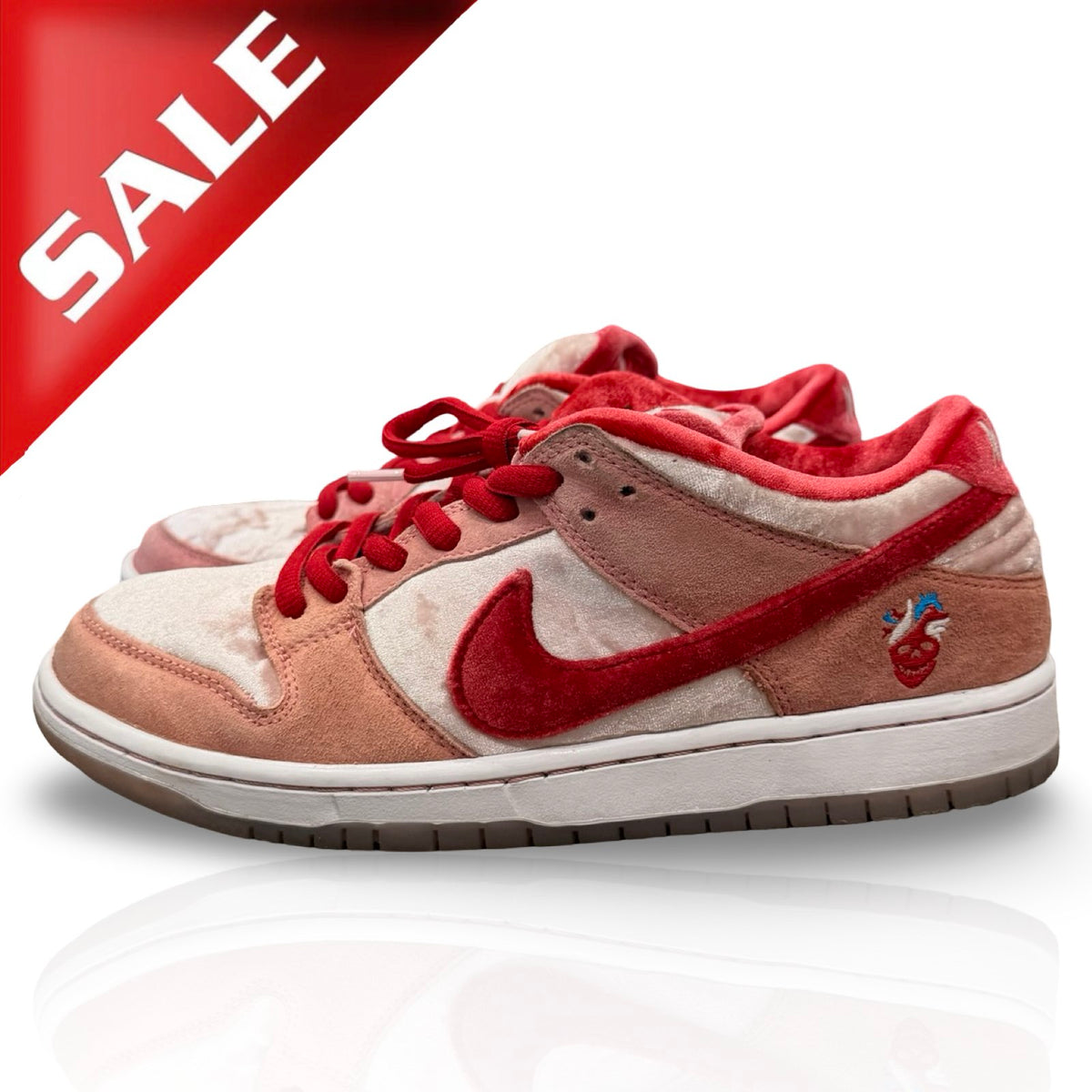 Nike SB Dunk Low StrangeLove Skateboards