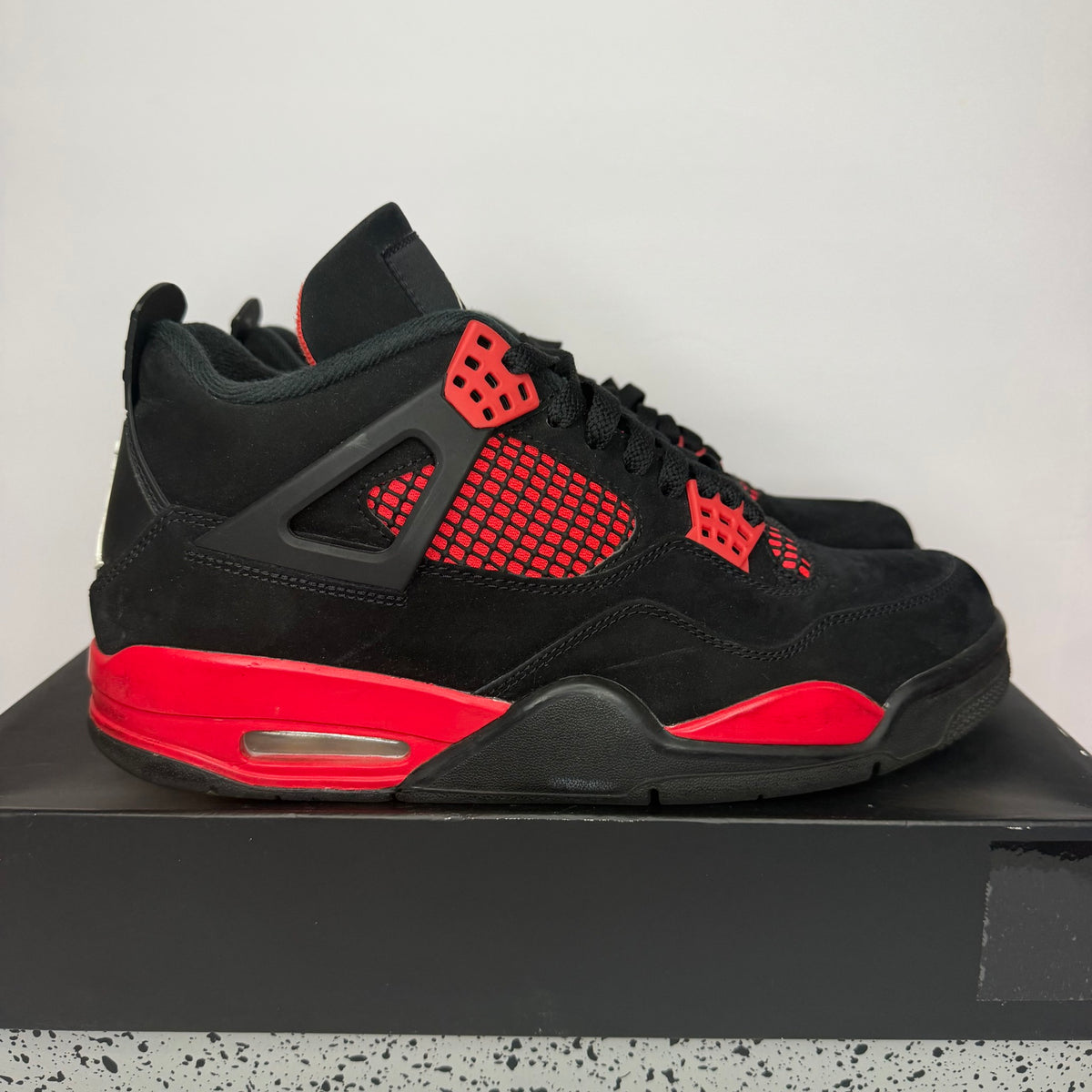Jordan 4 Retro Red Thunder (Used)