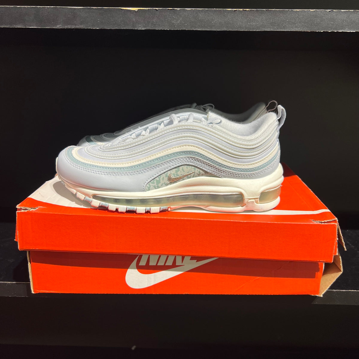 Nike Air Max 97 Aura Reflective Camo (Women's) used
