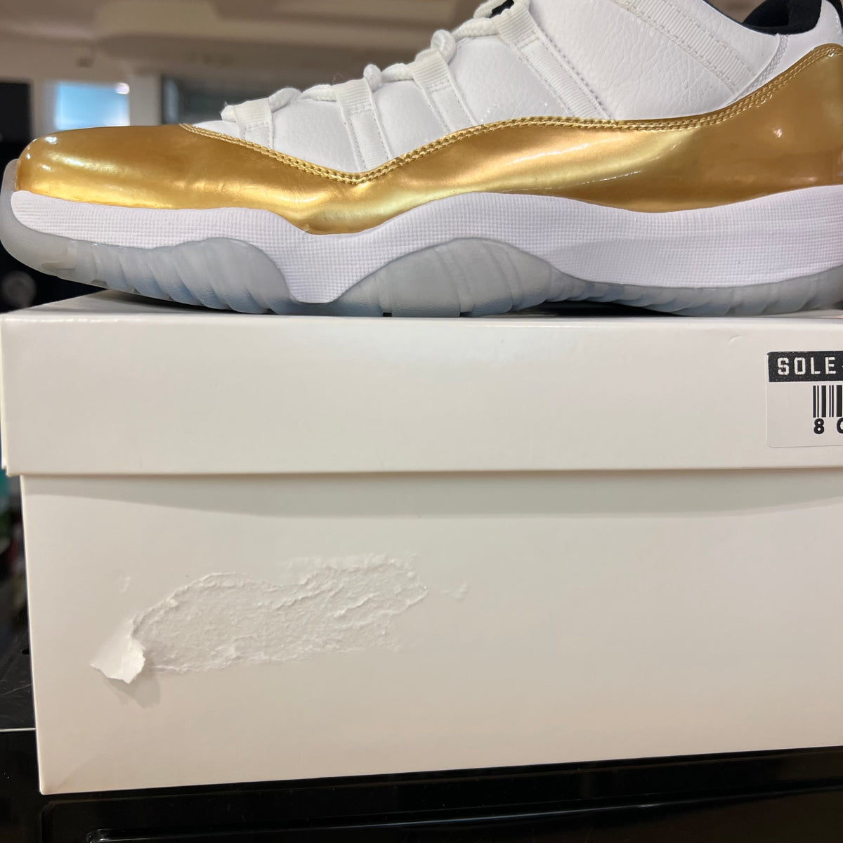 Jordan 11 Retro Low Closing Ceremony used rep box