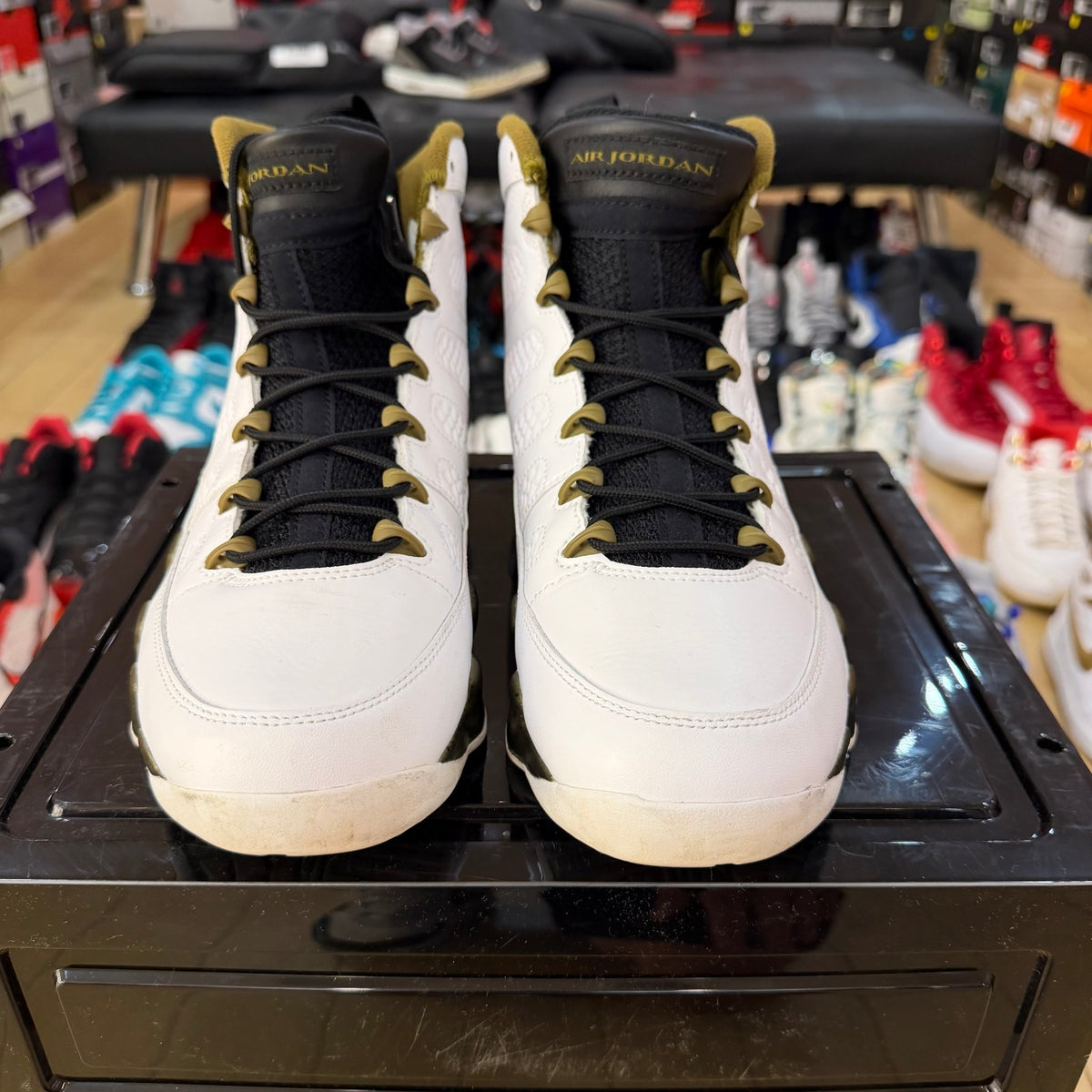 Jordan 9 Retro Statue (Used, no box)