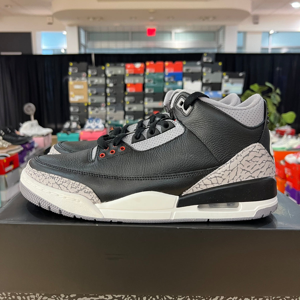 Jordan 3 Retro OG Black Cement (2024) used